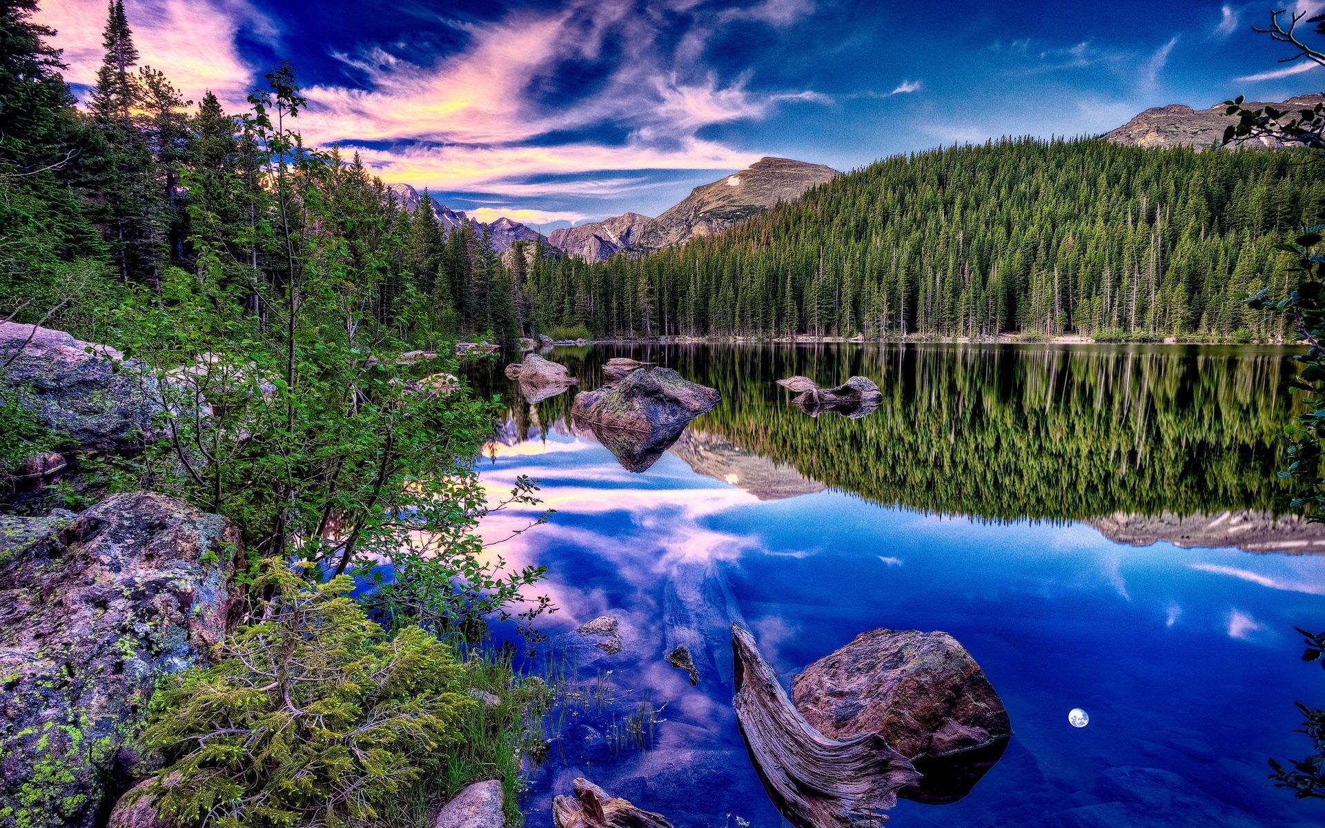 contrast, mountains, shore, clouds, brightly, nature, stones, sky, lake, reflection, bank, forest, mirror, snag