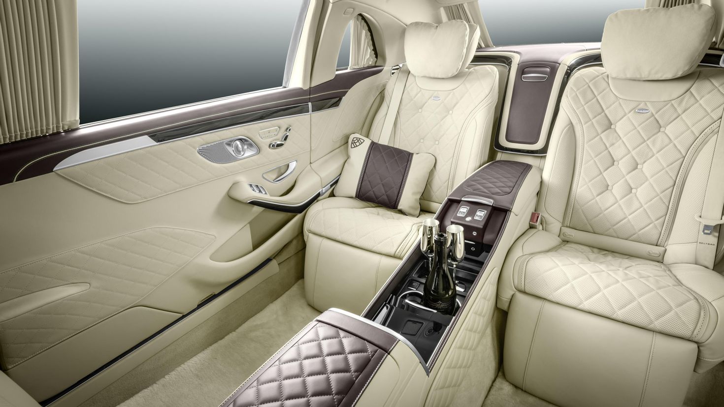 Mercedes Benz s600 Pullman