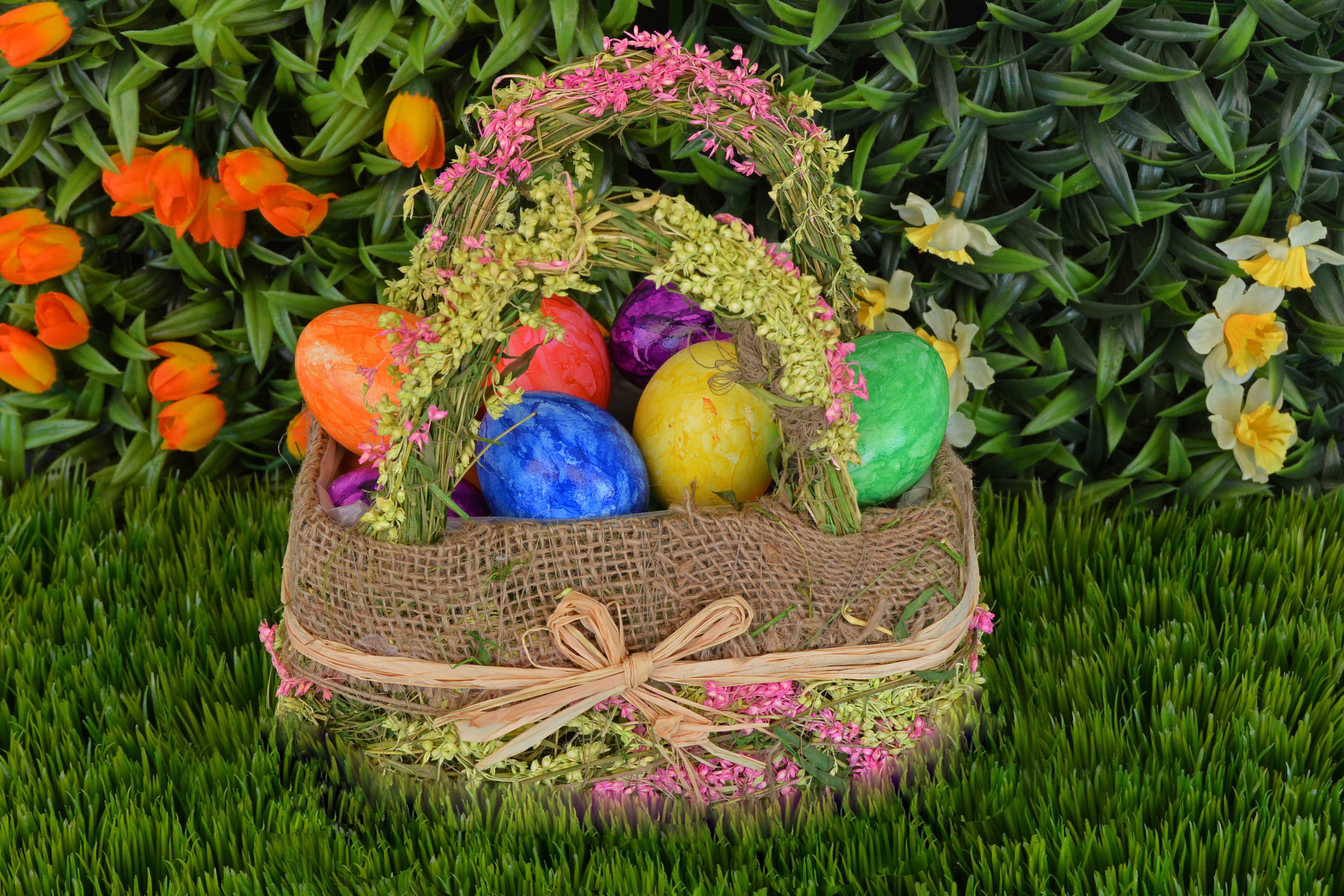 easter eggs, easter, holidays, eggs, basket