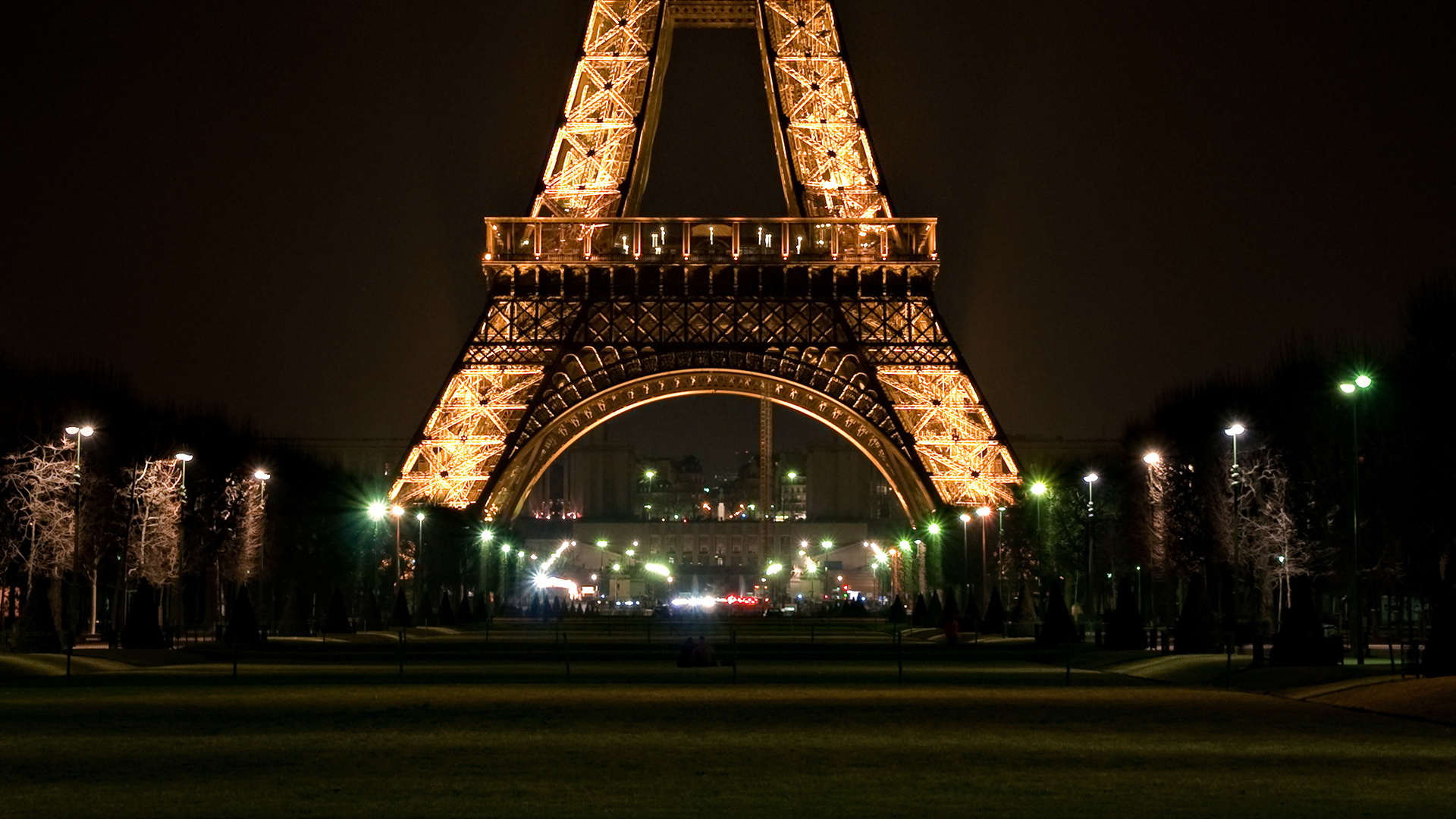 Cool Backgrounds  Eiffel Tower