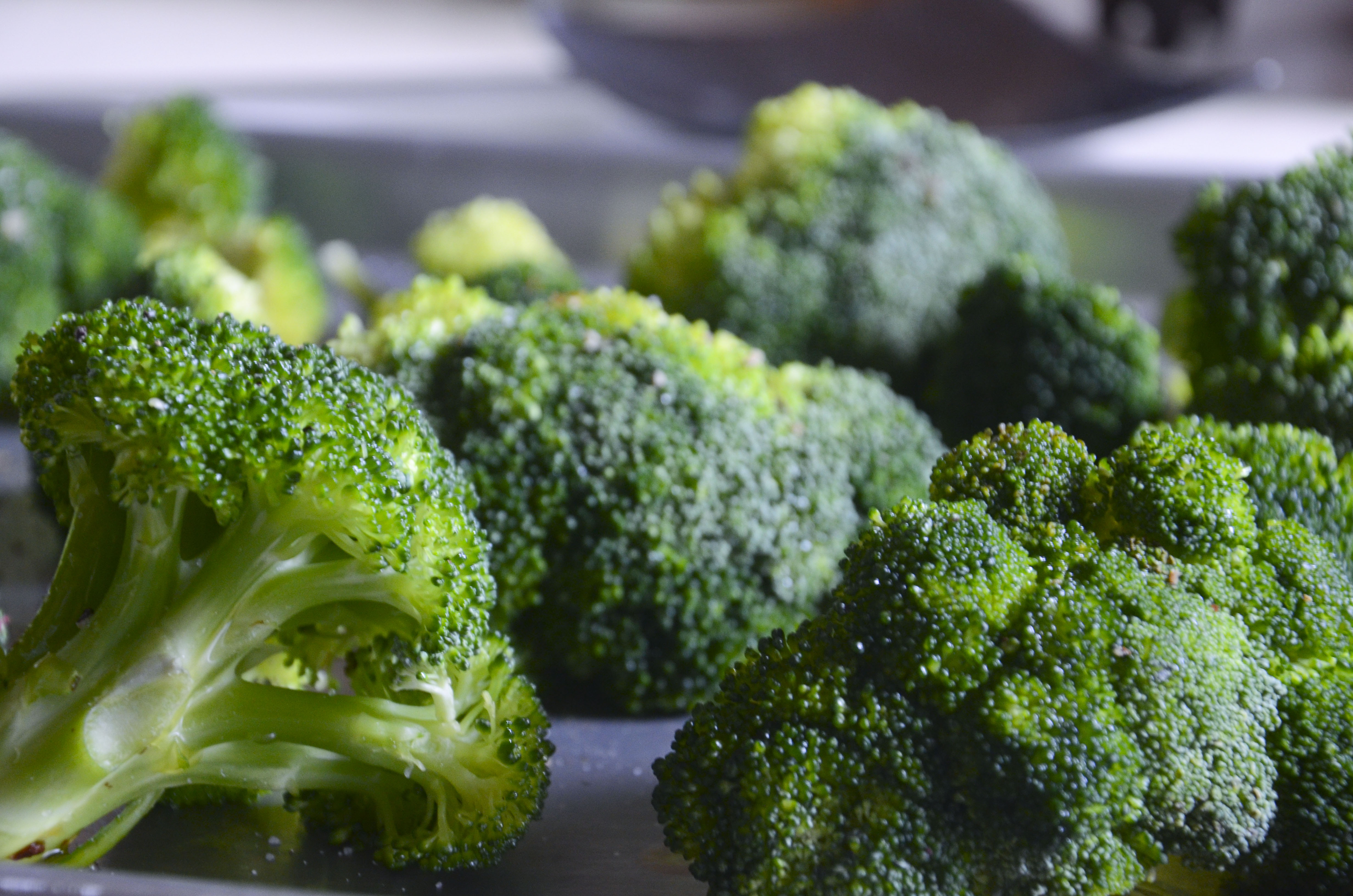 food, broccoli phone wallpaper