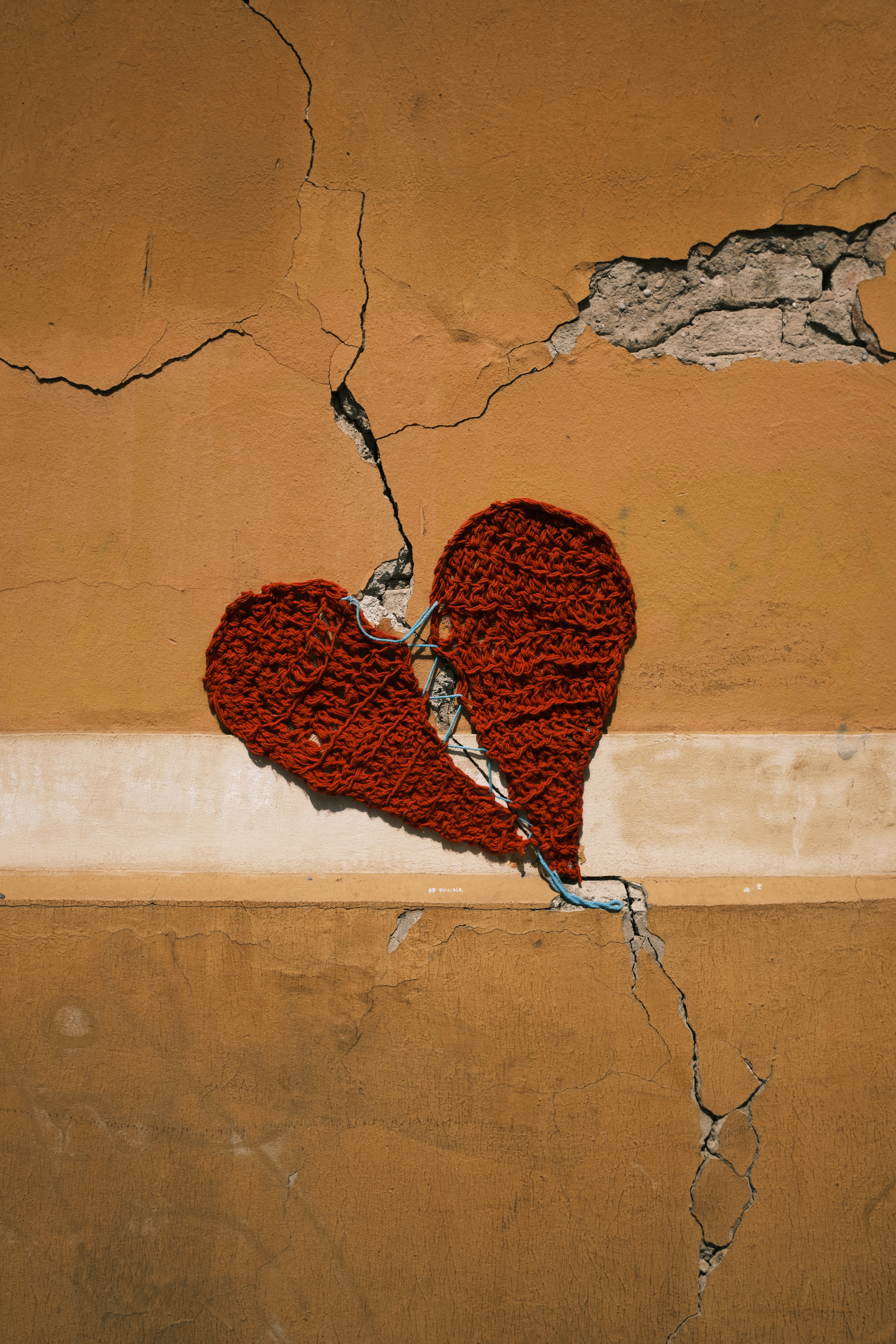 vertical wallpaper heart, love, wall, threads, thread, cracks, crack