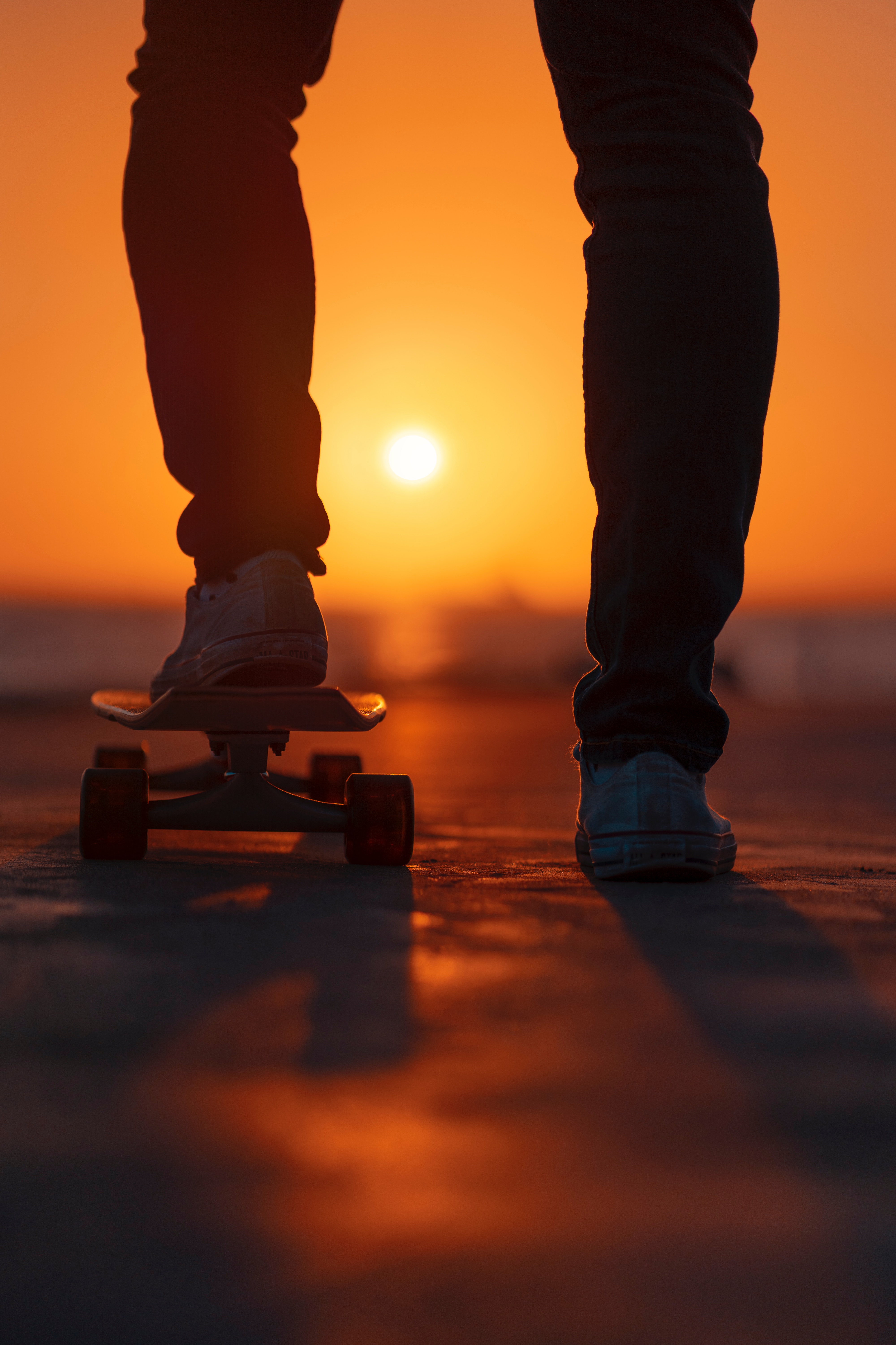 legs, sports, sunset, shine, light, skateboard lock screen backgrounds