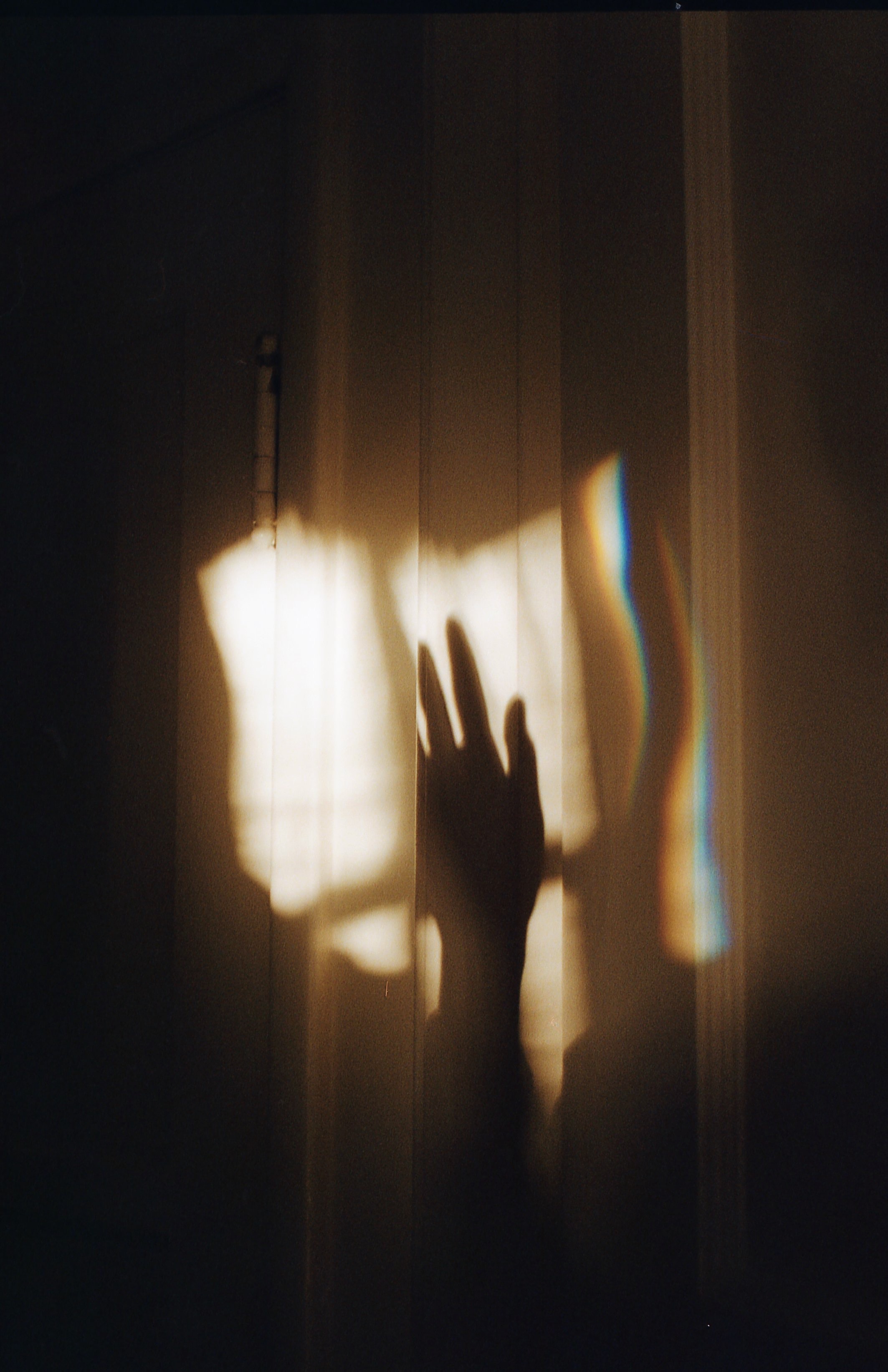 Download mobile wallpaper Miscellanea, Miscellaneous, Shadow, Hand, Wall for free.