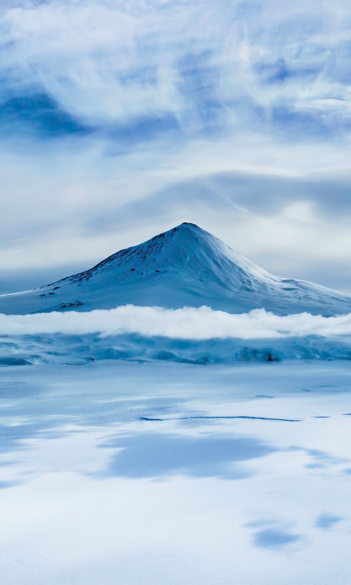 Вулкан Эребус в Антарктиде