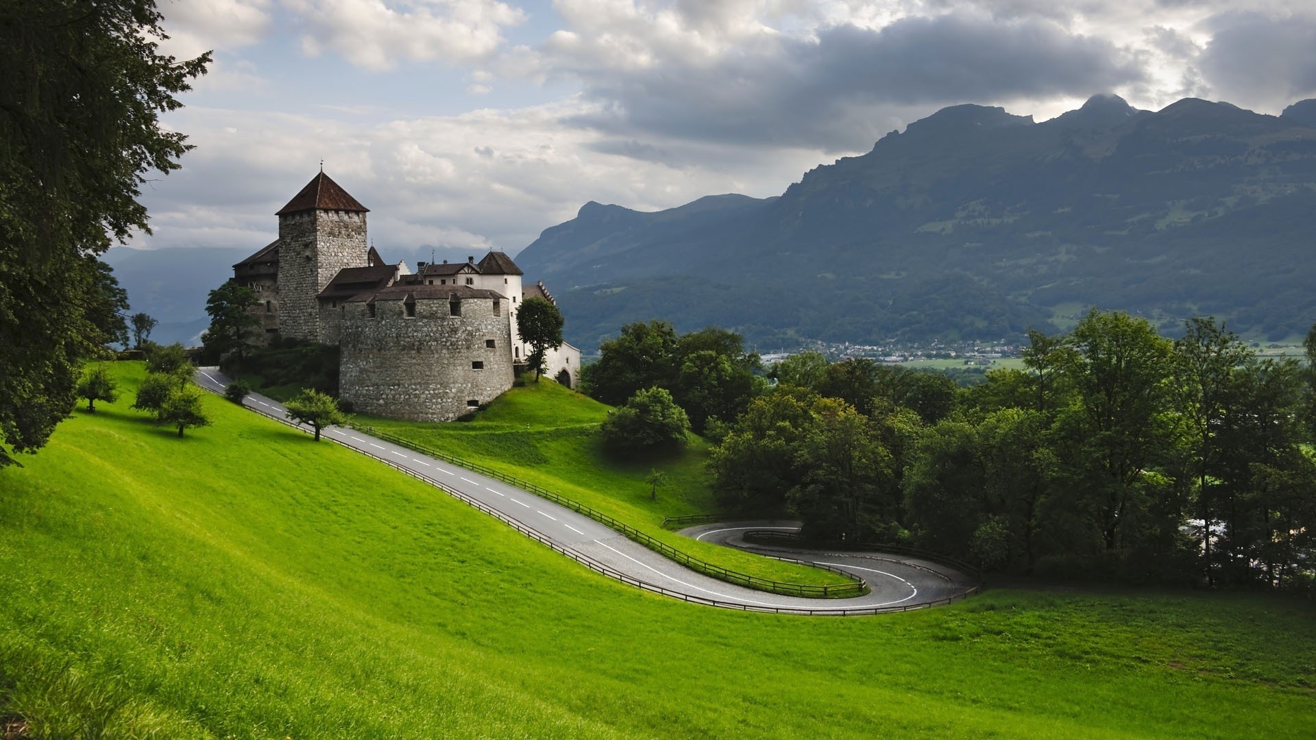 Лихтенштейн замок Вадуц обои