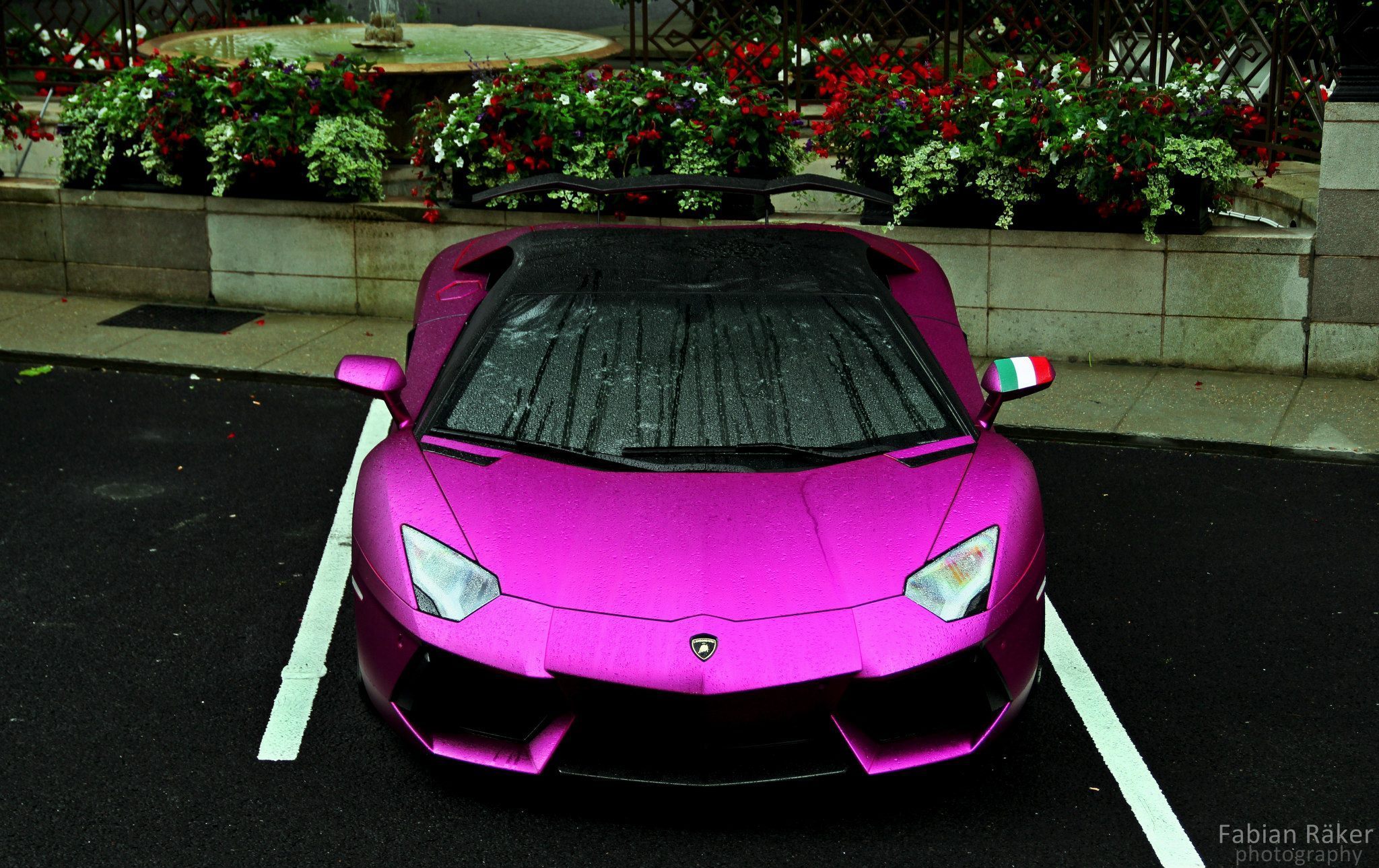 Lamborghini авентадор фиолетовый