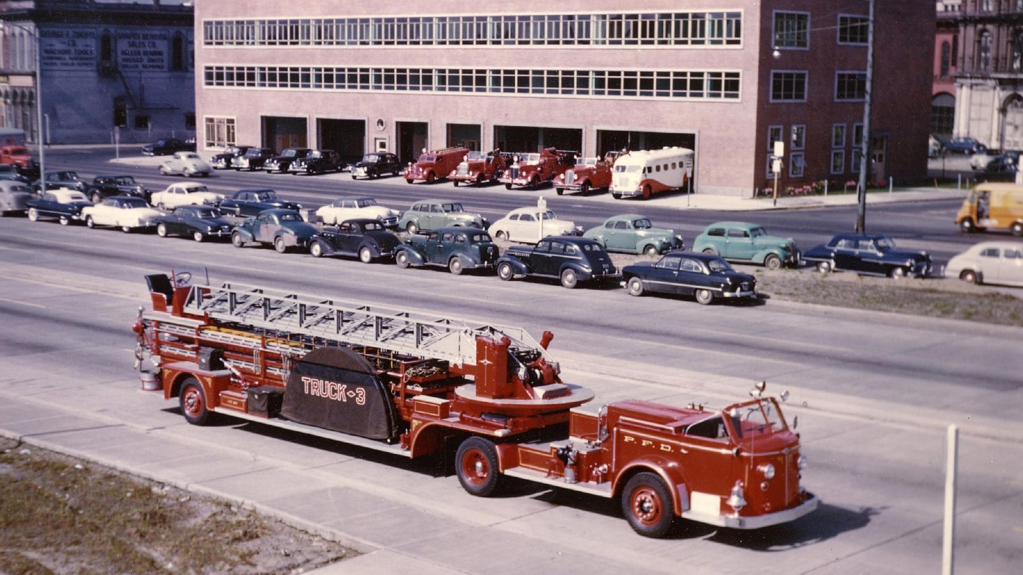 Ford Fire 450