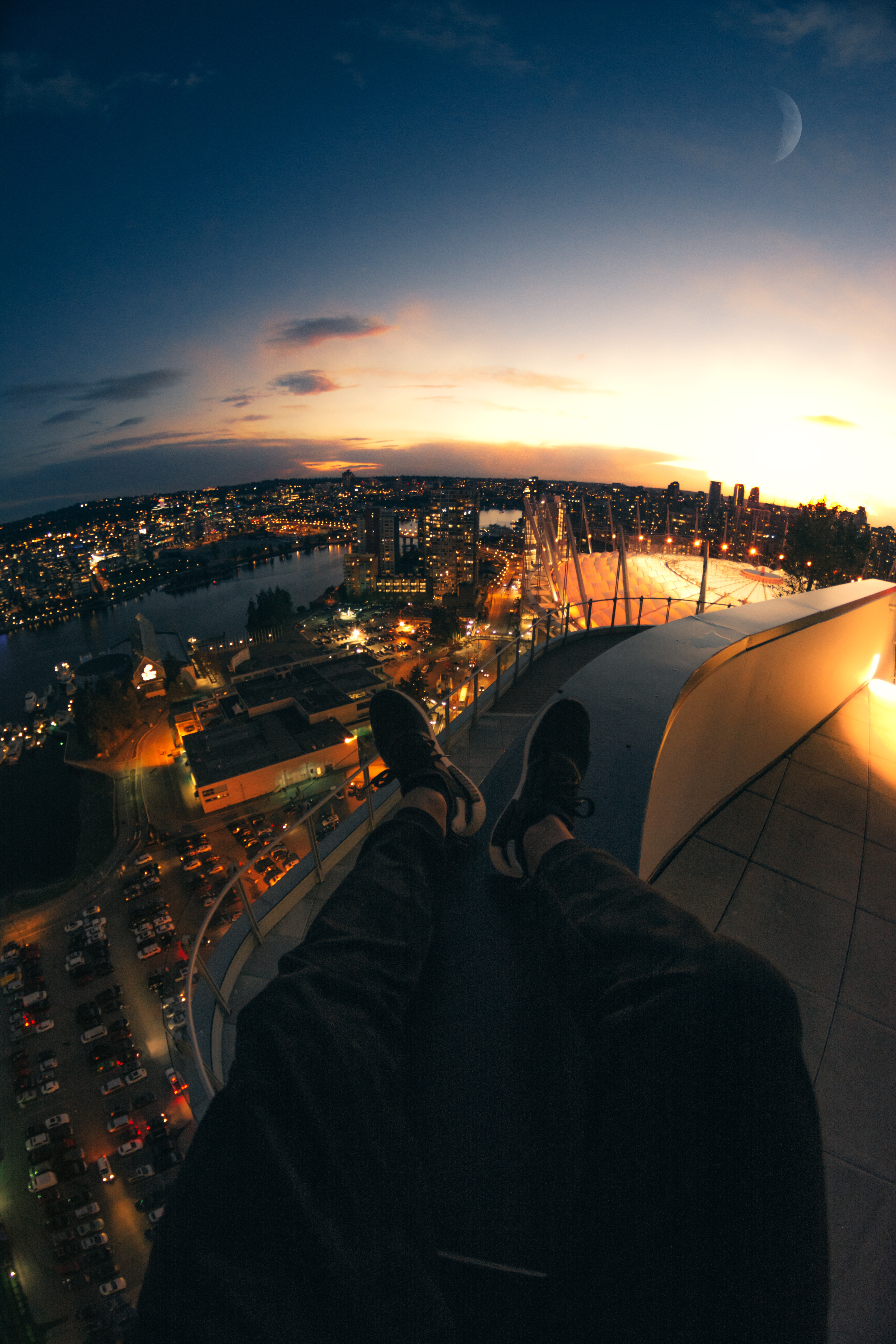 Скачать обои бесплатно Вид Сверху, Обзор, Ноги, Ванкувер, Ночной Город, Канада, Города картинка на рабочий стол ПК