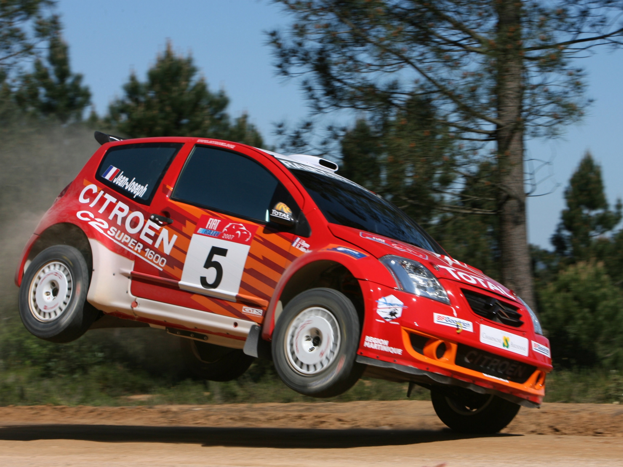 Супер 2 3. Citroen c2 WRC. Citroen c2 Rally. Citroen c2 ралли. Раллийный Citroen c2.