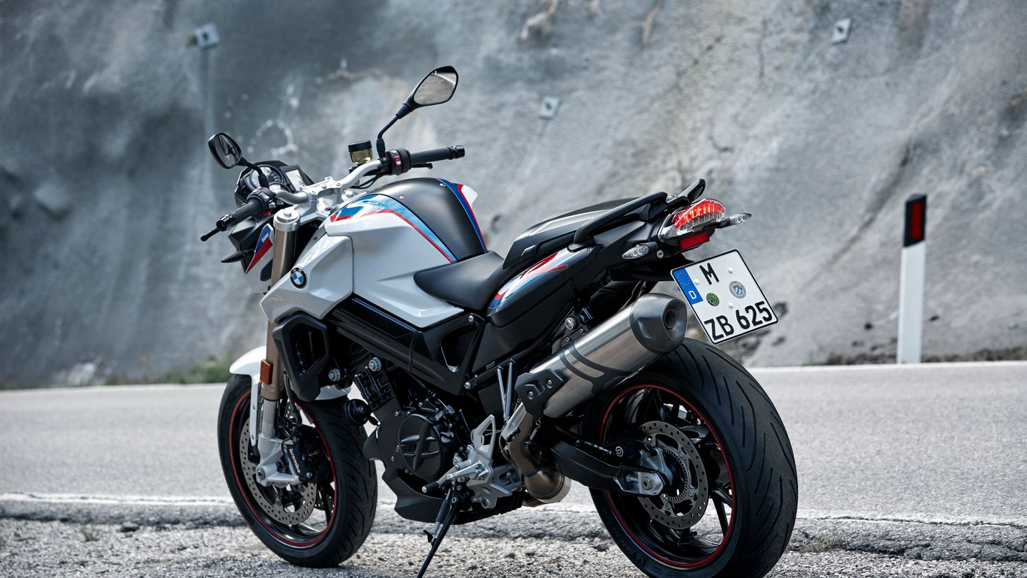 BMW f800r Wallpaper