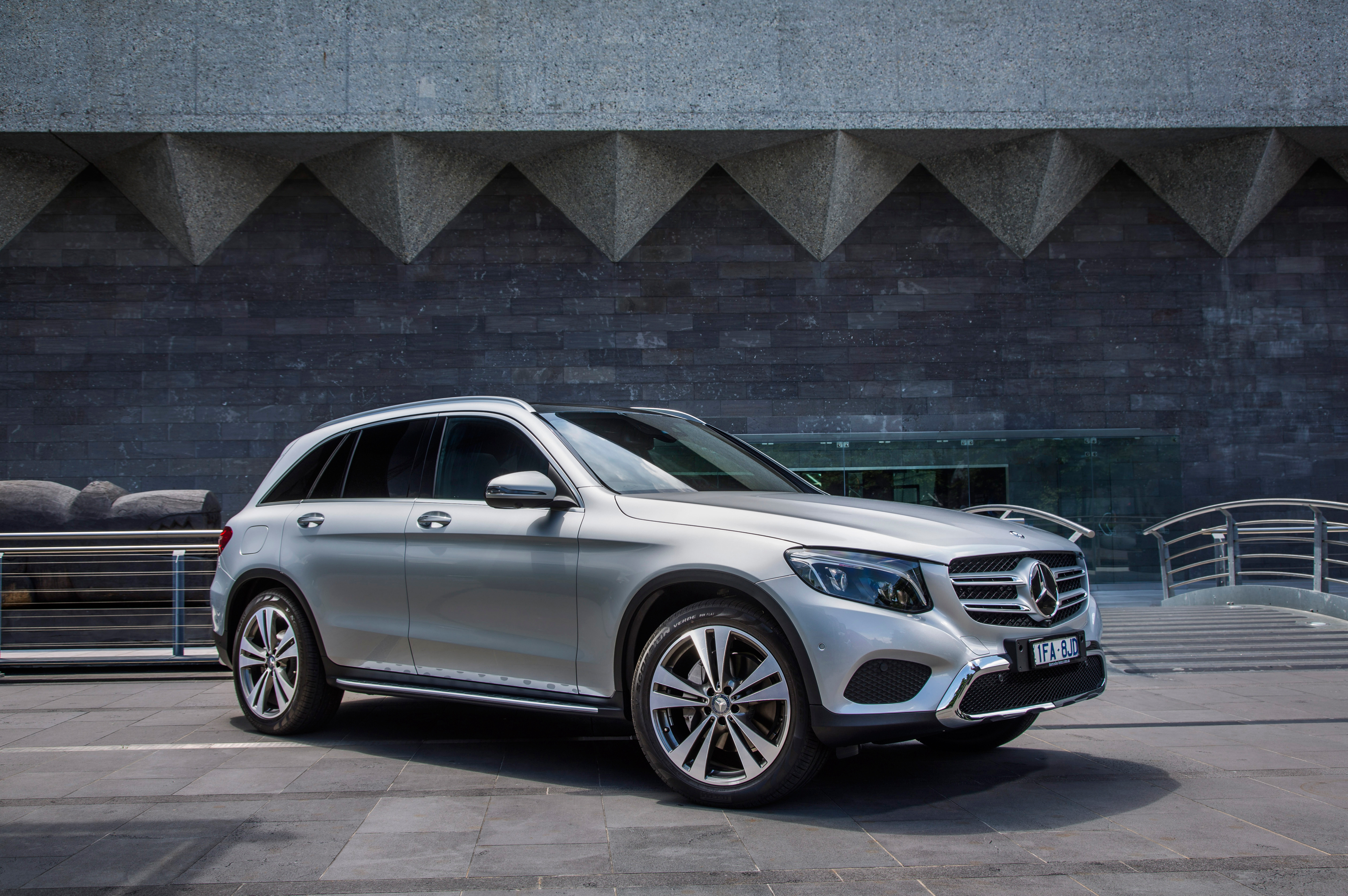  Glc Class HD Android Wallpapers