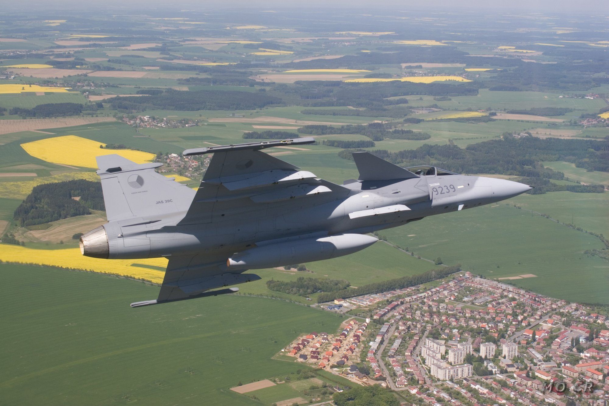 Jas 39 gripen фото