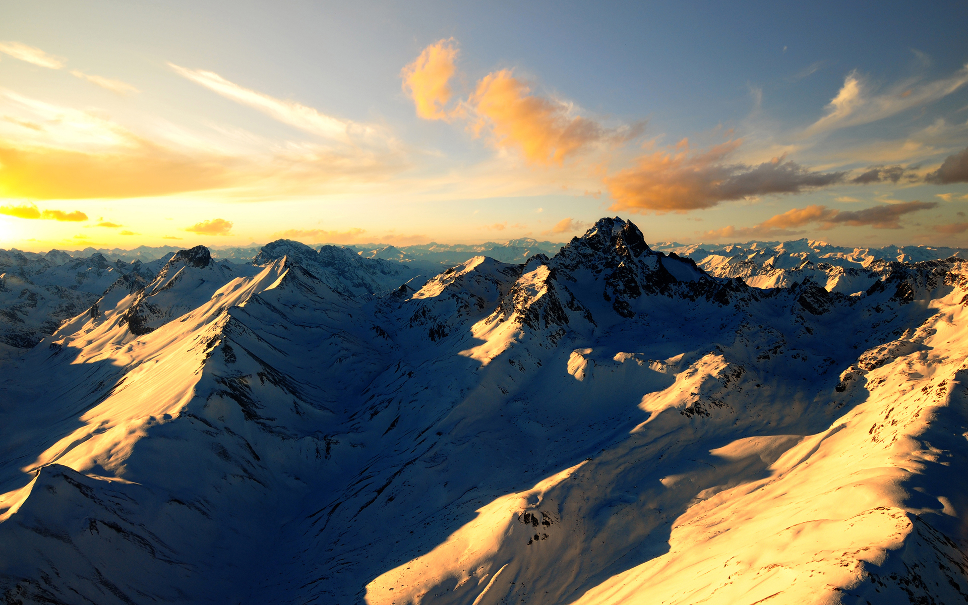 Free download wallpaper Landscape, Sunset, Mountains, Clouds, Snow on your PC desktop
