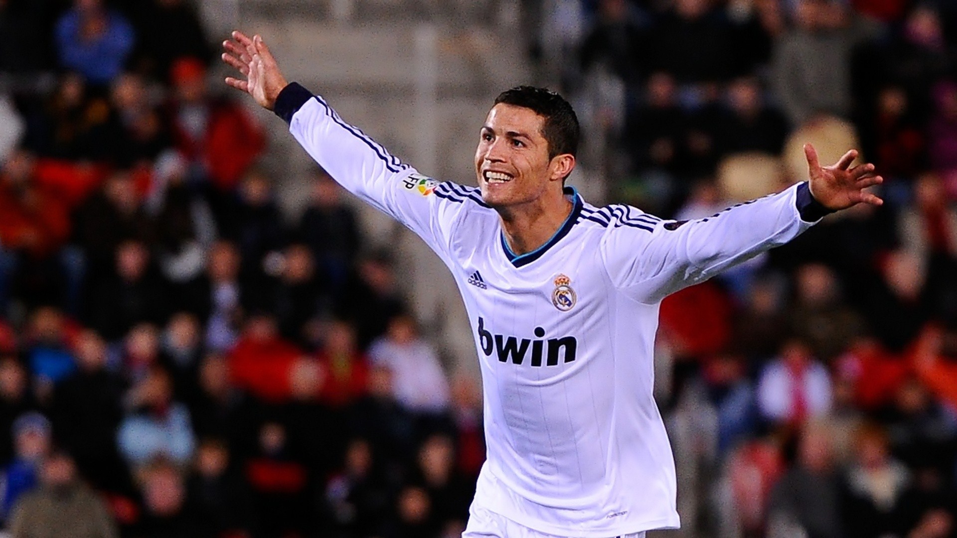321491 Bildschirmschoner und Hintergrundbilder Cristiano Ronaldo auf Ihrem Telefon. Laden Sie  Bilder kostenlos herunter
