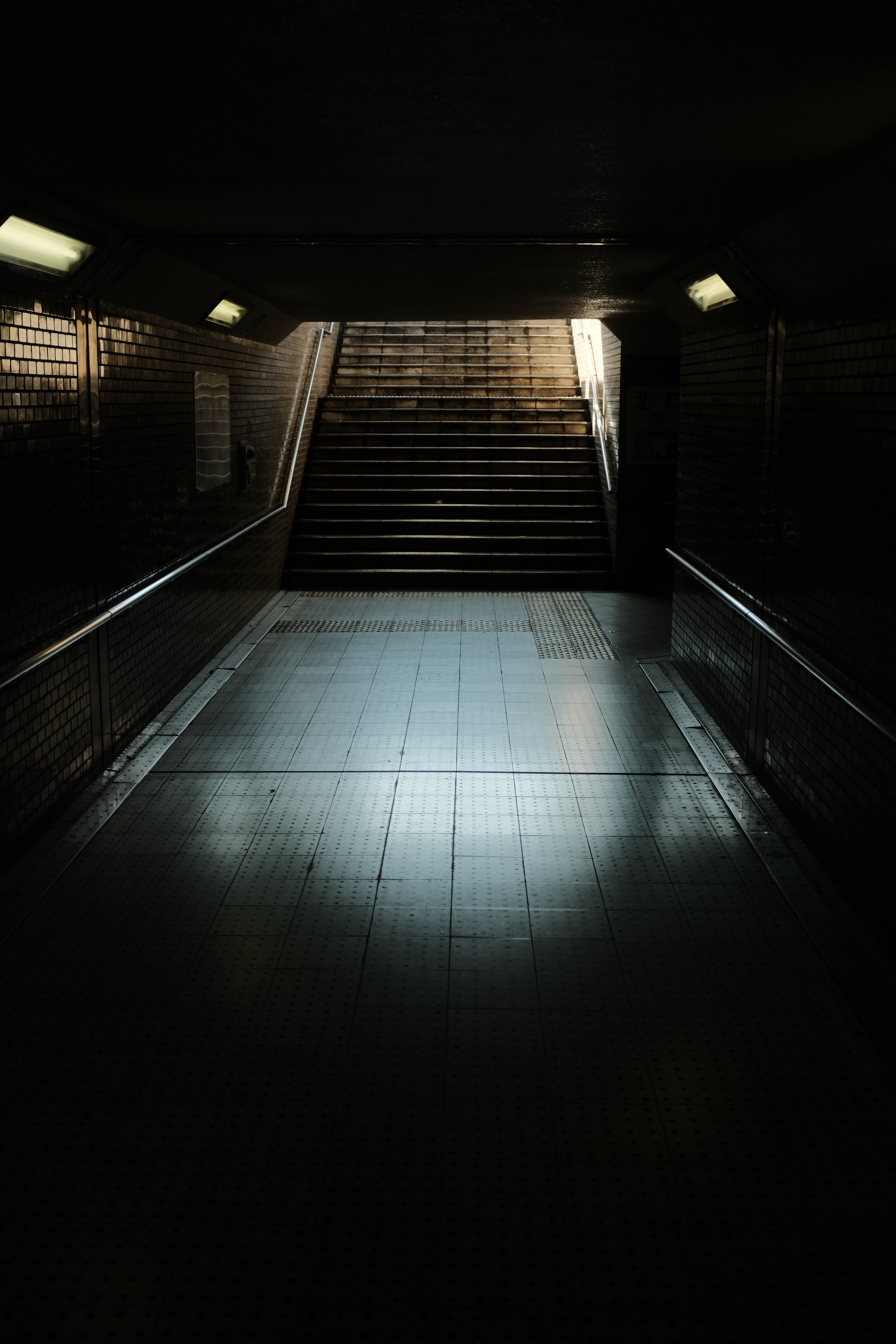 Download mobile wallpaper Ladder, Tunnel, Stairs, Subway, Dark for free.