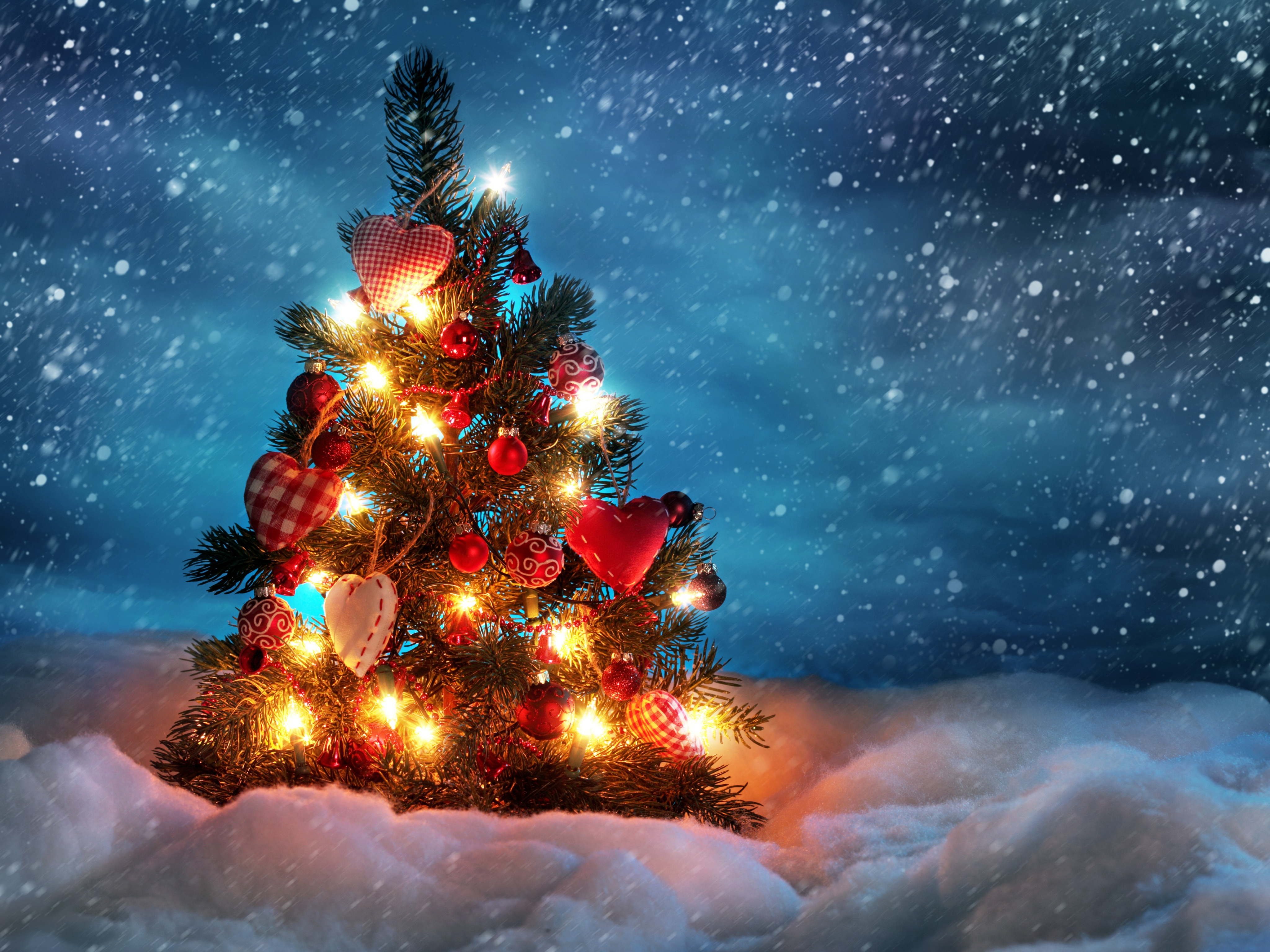 android snow, winter, night, christmas, snowfall, christmas tree, holiday, christmas lights, christmas ornaments