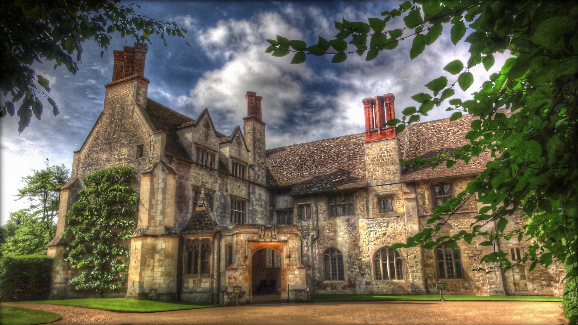 HD Anglesey Abbey Android Images