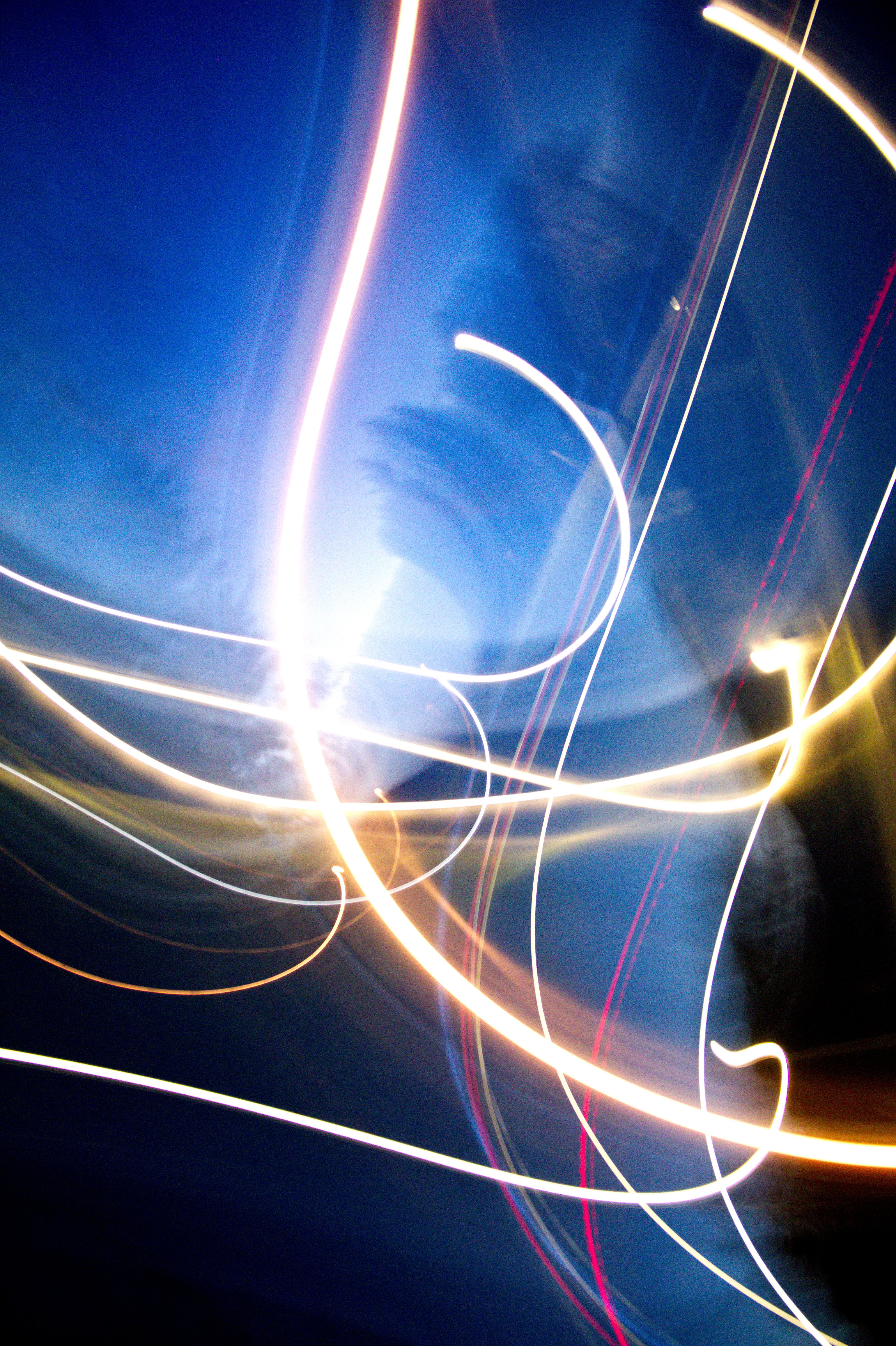 Free download wallpaper Abstract, Long Exposure, Freezelight, Lines, Glow on your PC desktop