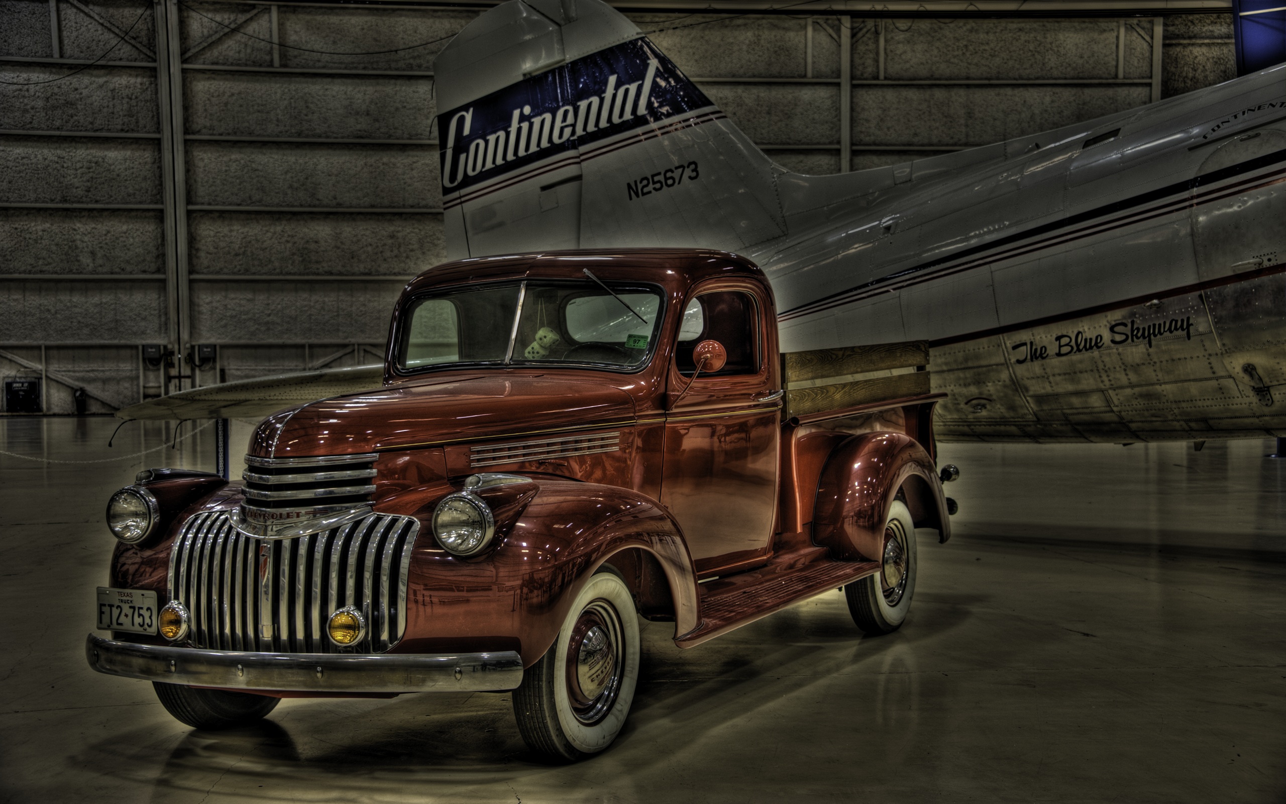 167537 Hintergrundbild herunterladen fahrzeuge, chevrolet pickup, chevrolet pickup truck von 1941, flugzeuge, halle, hdr, chevrolet - Bildschirmschoner und Bilder kostenlos