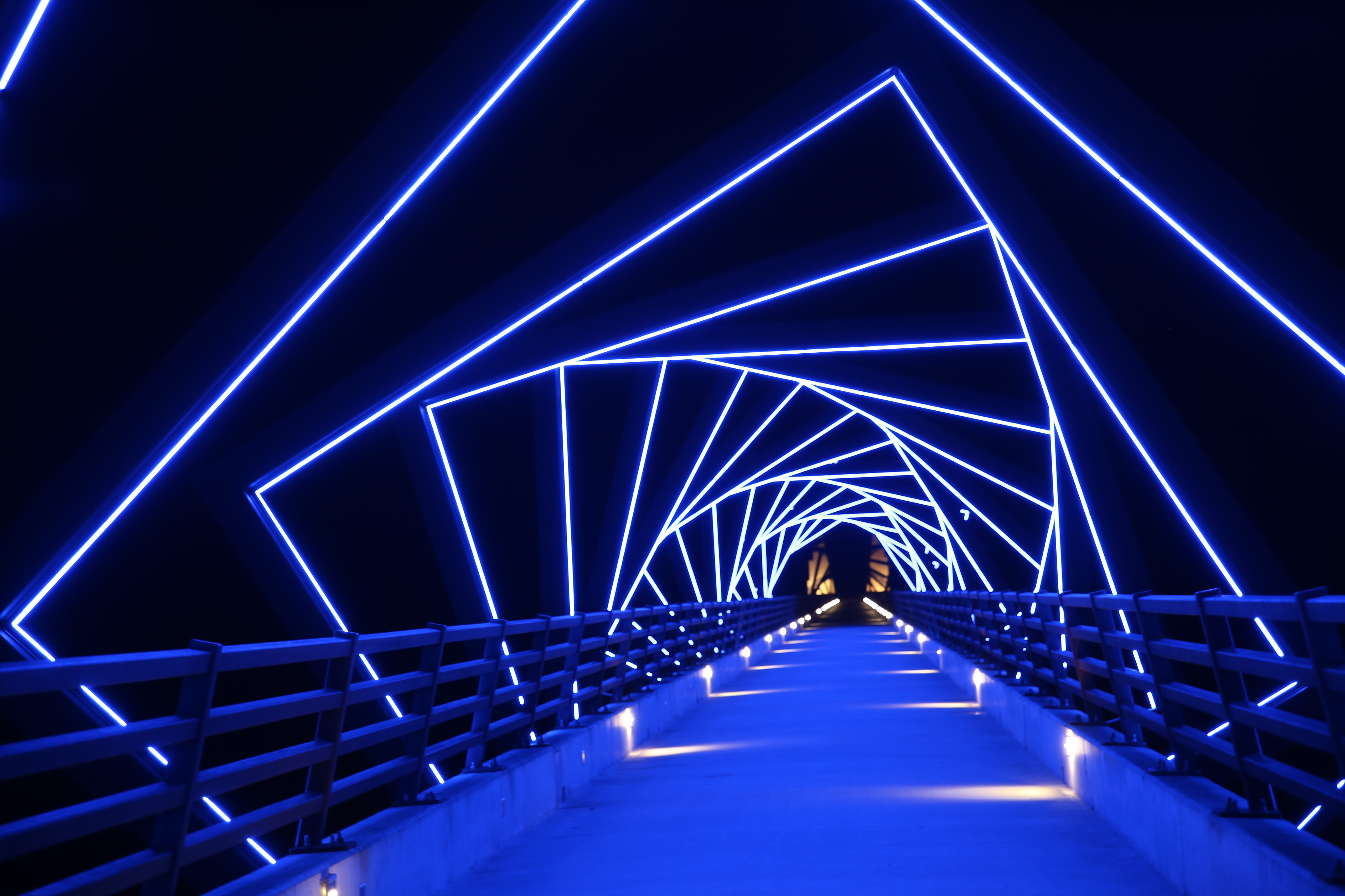 Светящийся мост