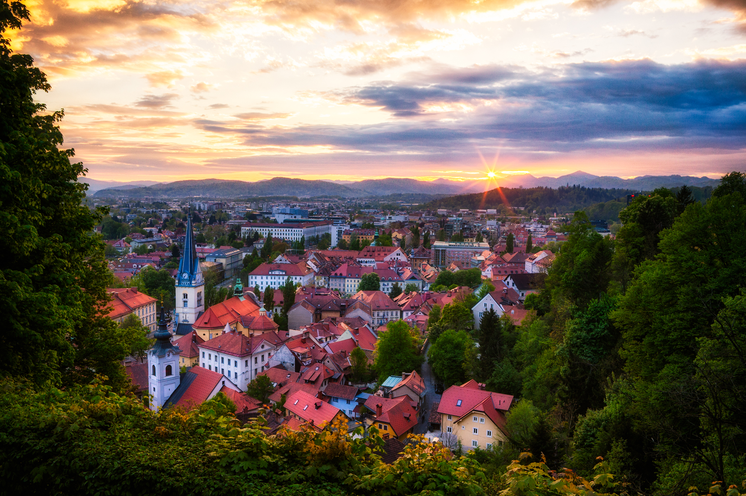 Free download wallpaper Forest, Tree, House, Town, Slovenia, Man Made, Towns on your PC desktop