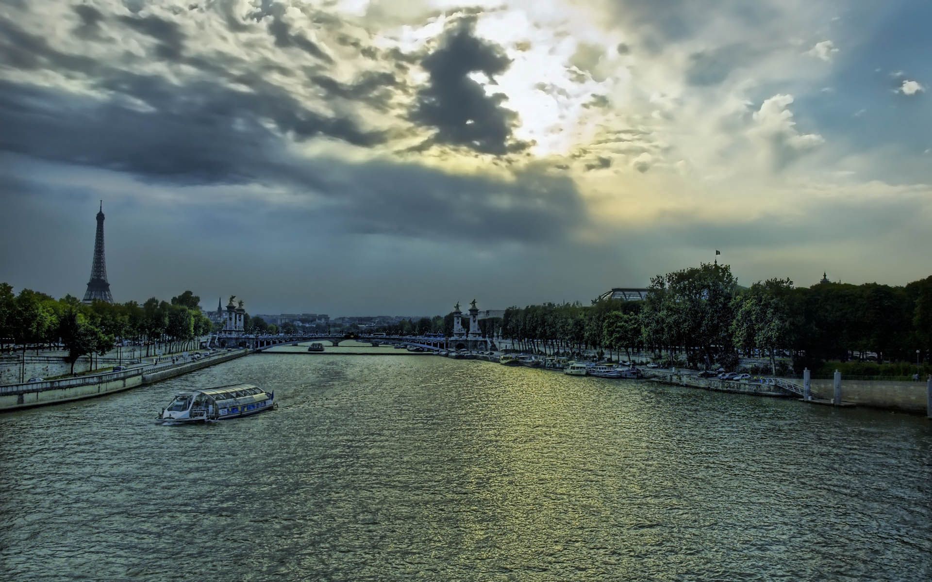 111704 免費下載壁紙 城市, 河, 巴黎, 艾菲尔铁塔, 法国, 晚上 屏保和圖片