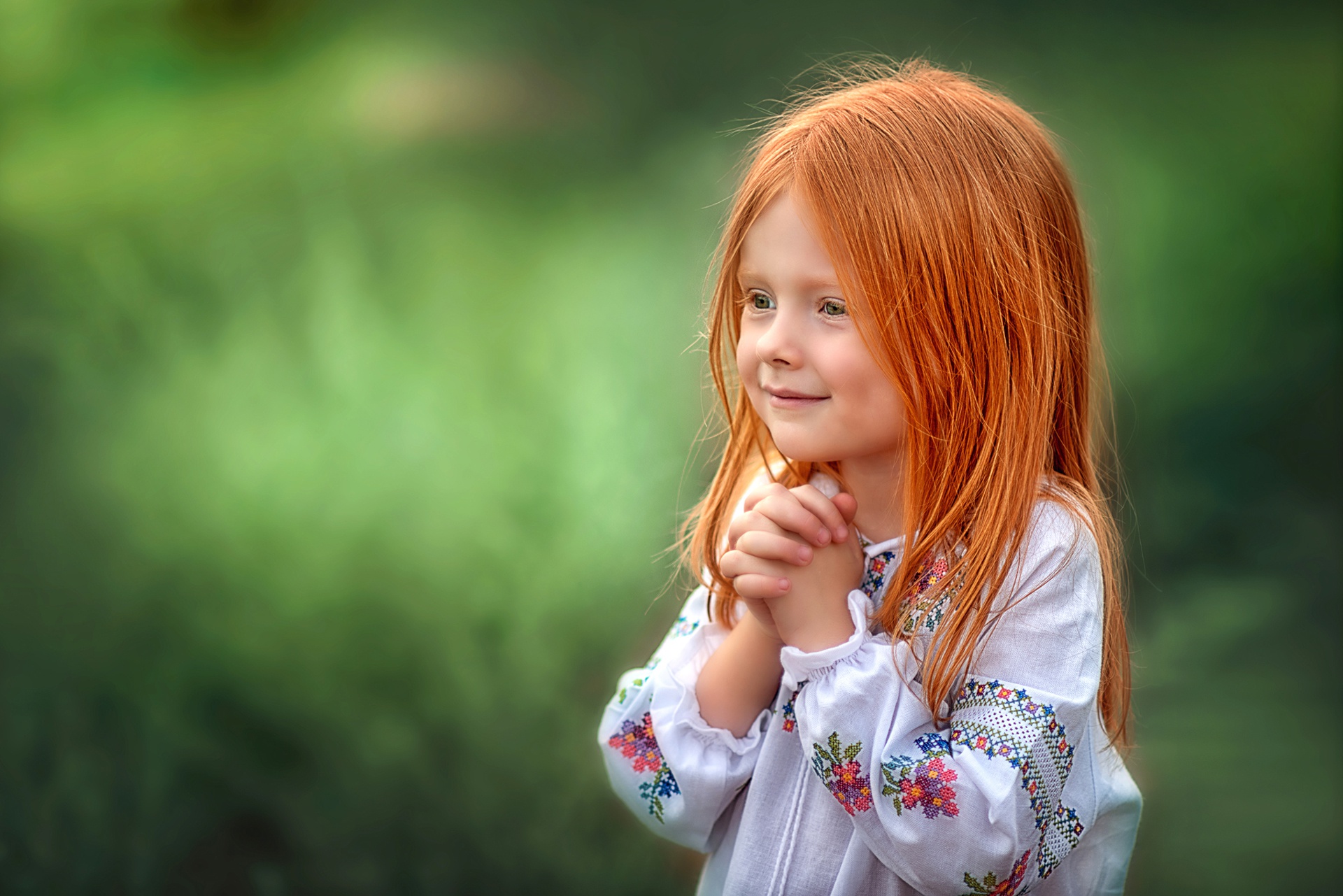 Маленькие девочки с рыжими волосами