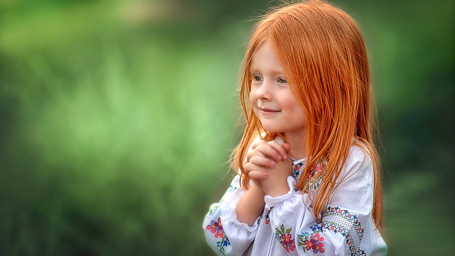 Песня детская рыжая. Рыжая девочка. Дети с рыжими волосами. Вышивка рыжая девочка. Рыжая девочка с аутизмом.