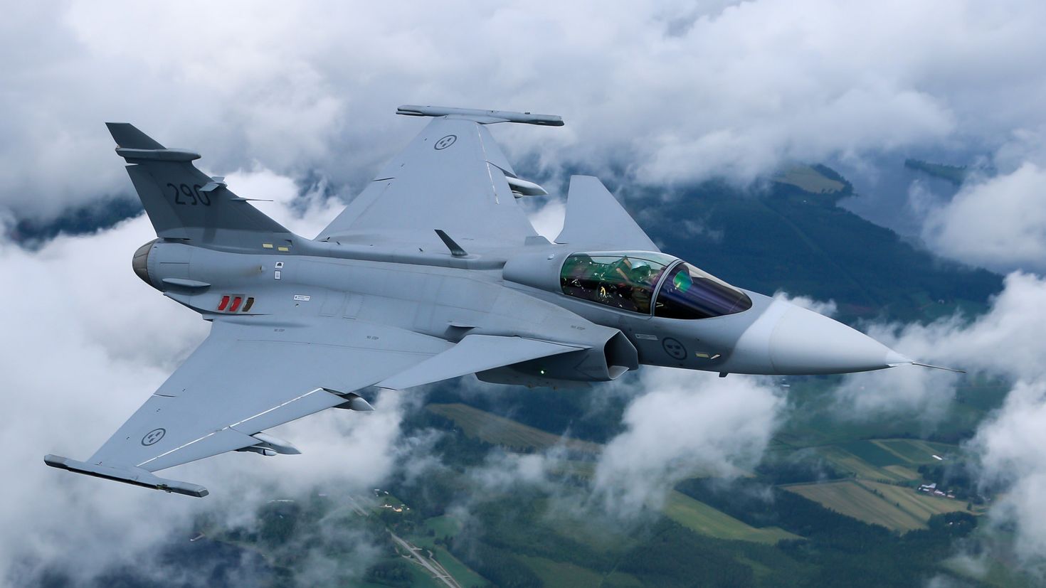 Saab jas 39 gripen. Jas-39 Gripen. Шведские истребители Jas 39 Gripen. Шведский Saab Jas-39. Самолет Saab Gripen.