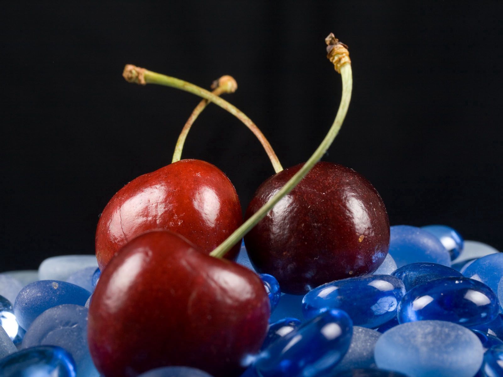 Free download wallpaper Sweet Cherry, Berry, Ripe, Food on your PC desktop