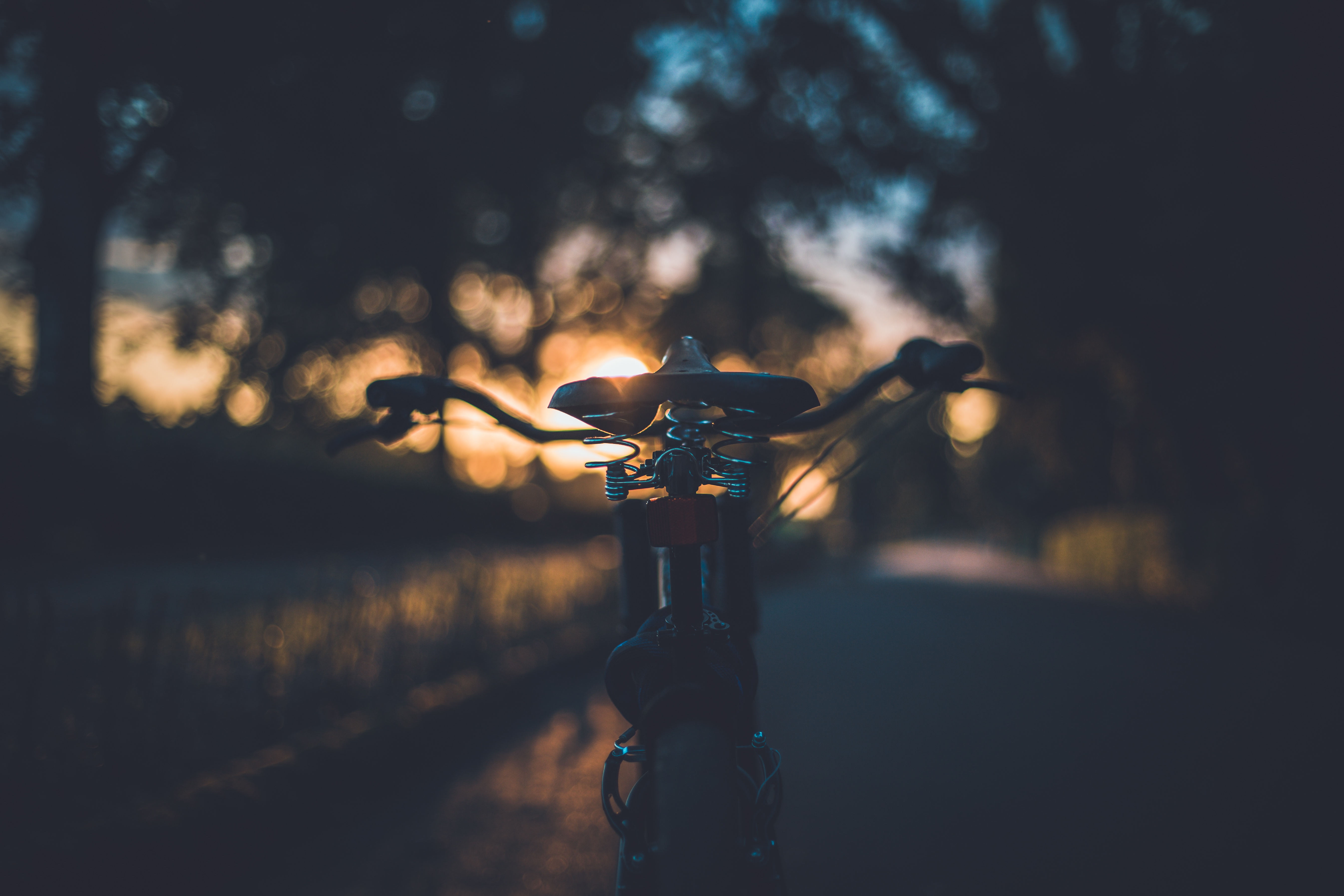 Download mobile wallpaper Seat, Evening, Bicycle, Dark for free.