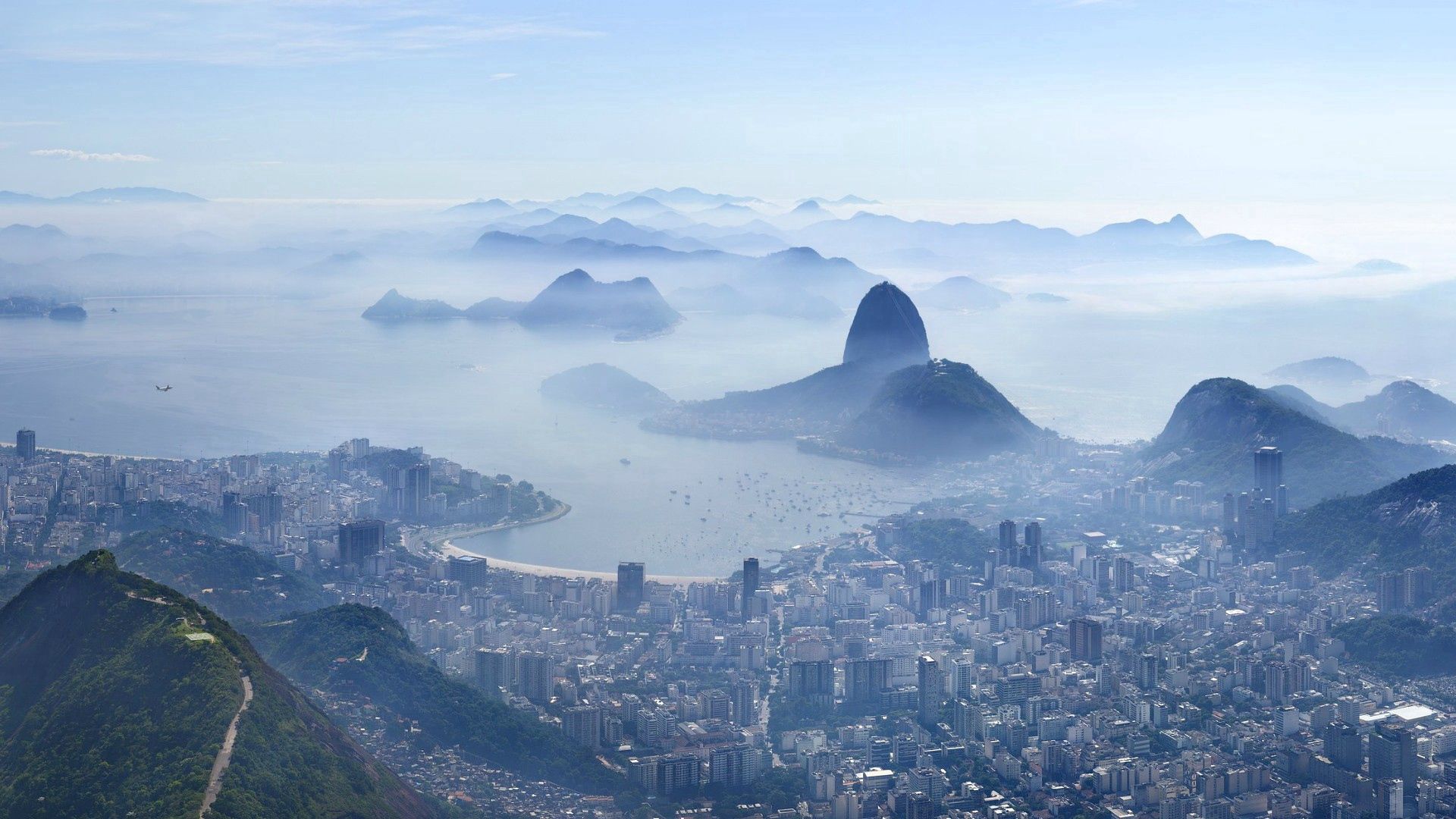 136769 免費下載壁紙 城市, 里约热内卢, 从上面看, 顶视图, 多雾路段, 雾, 全景, 全景图 屏保和圖片