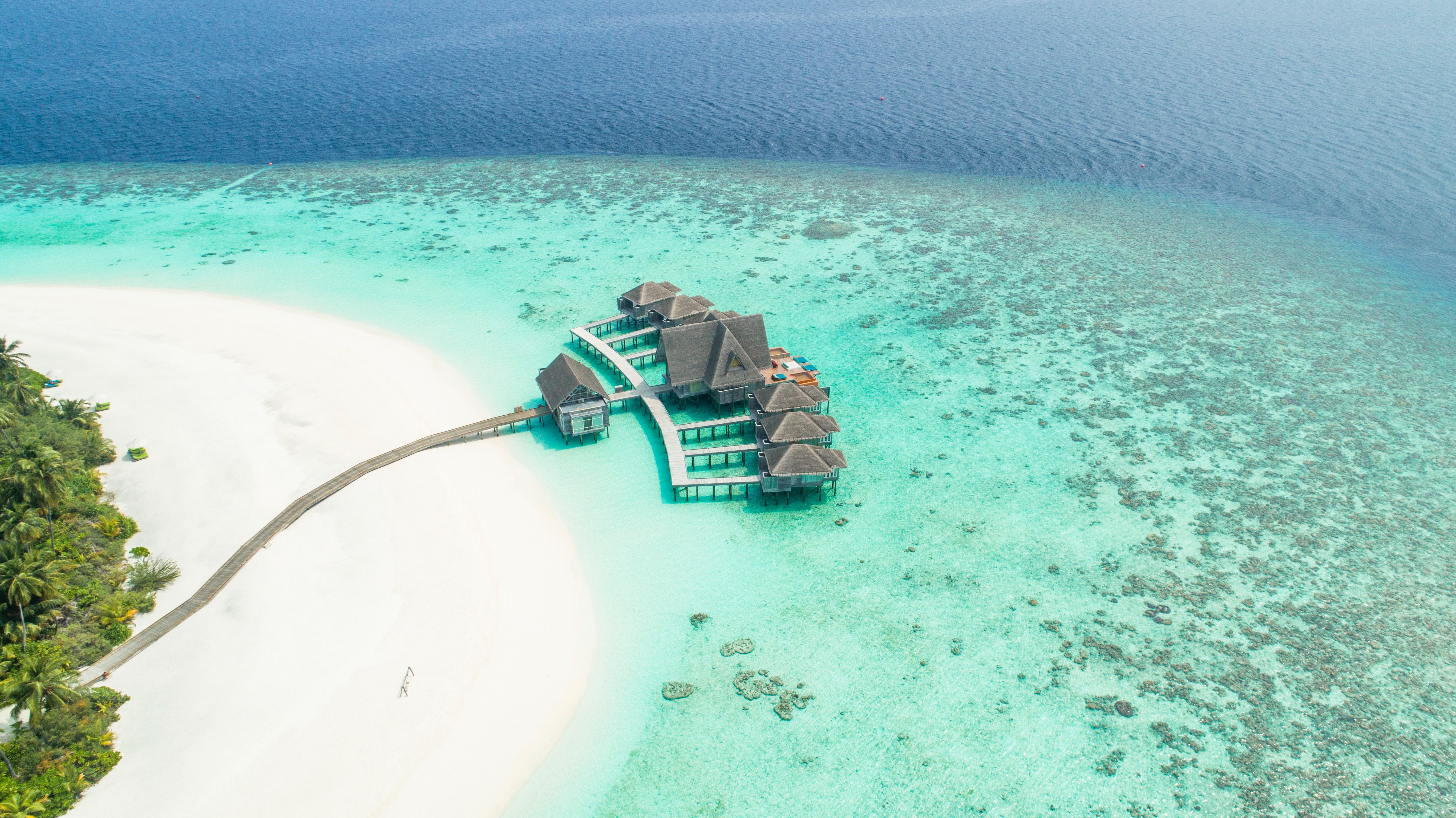 Download mobile wallpaper Nature, View From Above, Bungalow, Ocean, Island, Maldives for free.