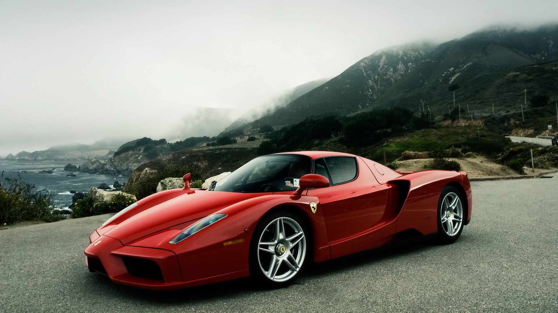 Ferrari Enzo Red сзади