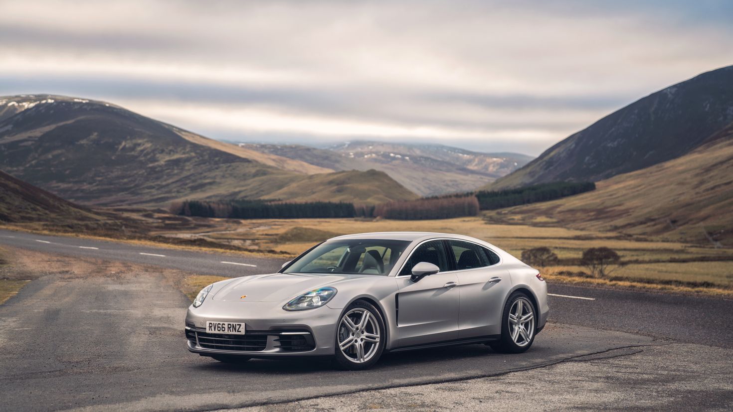 Porsche Panamera 4k