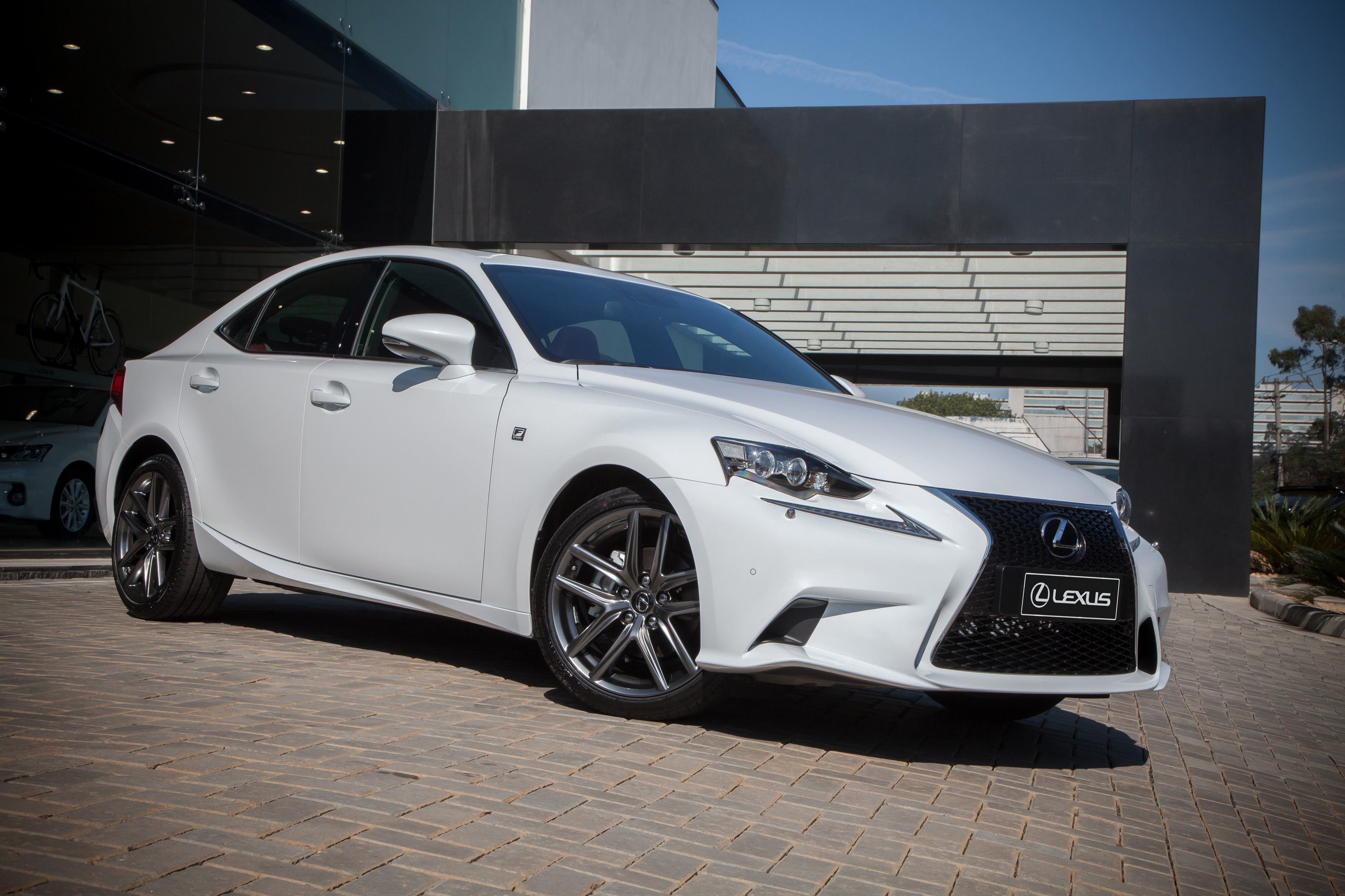 Lexus is 250 3 f Sport