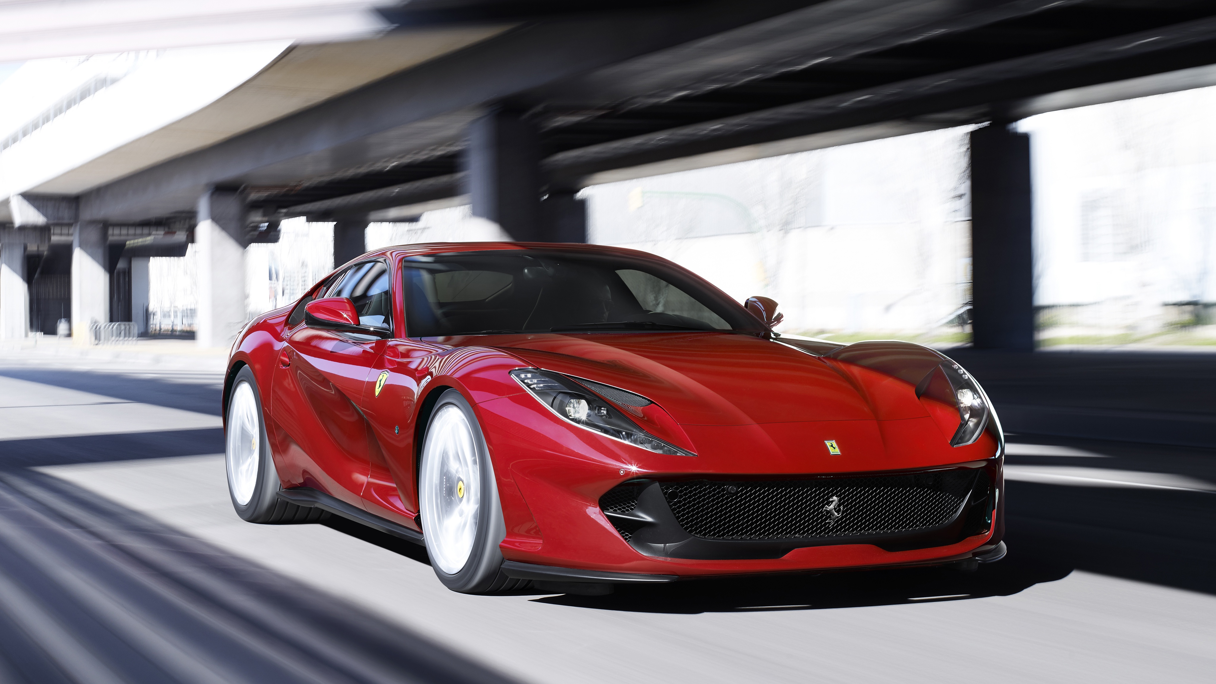 Ferrari 812 superfast фото