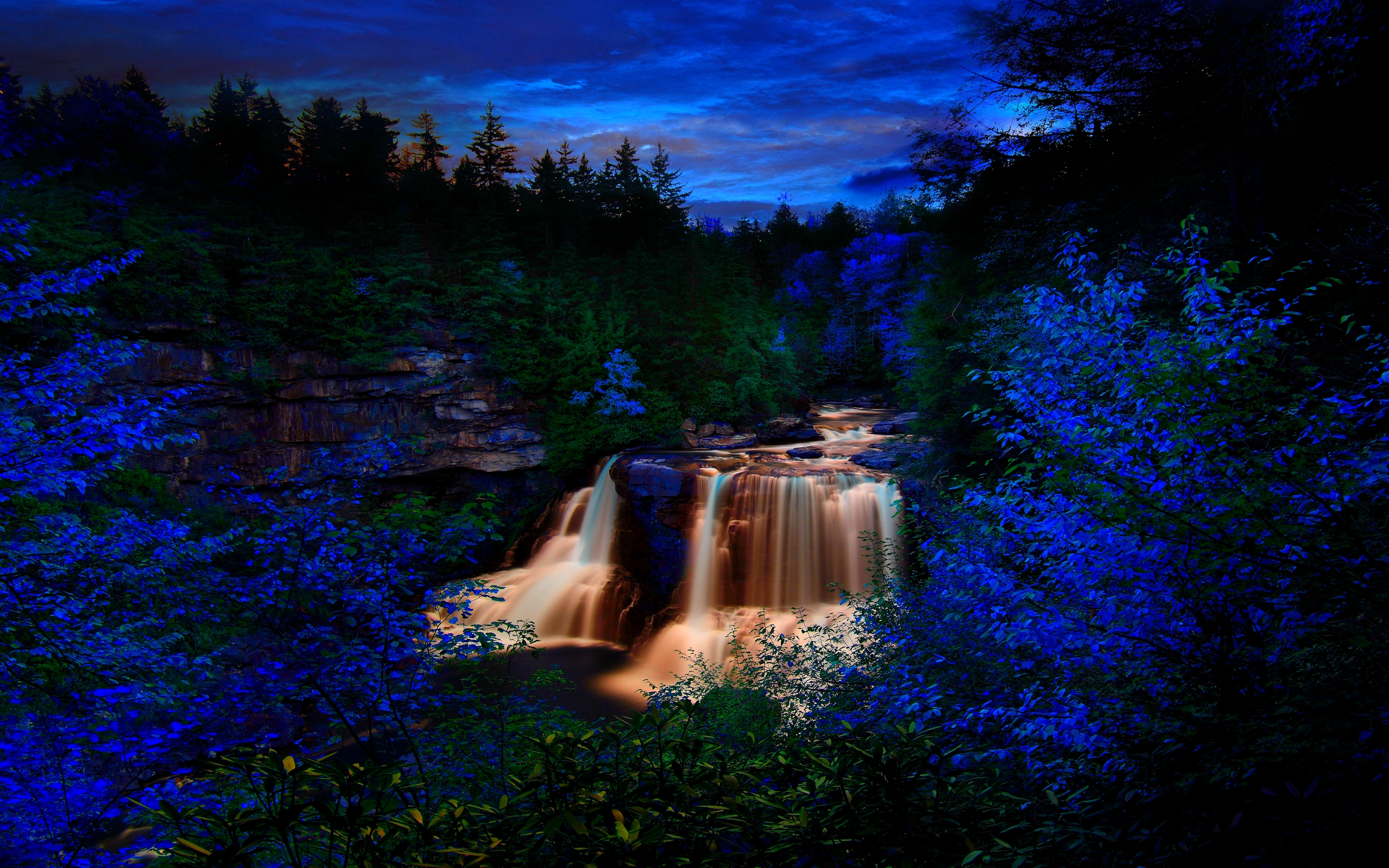 Живые обои анимация. Синий водопад. Синяя природа. Заставка на рабочий стол водопад. Изображение природы.