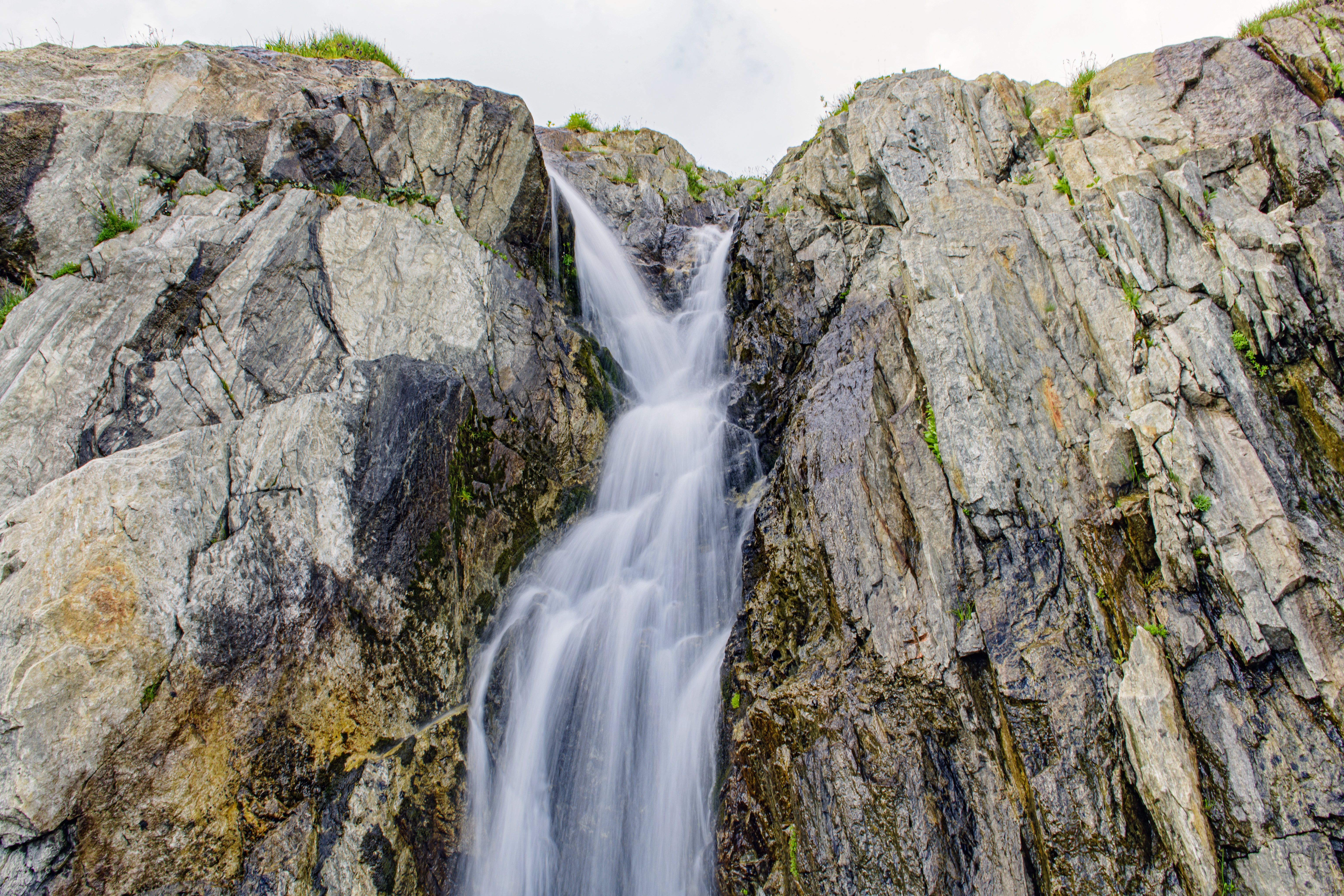 Каменные водопады в Хабаровске