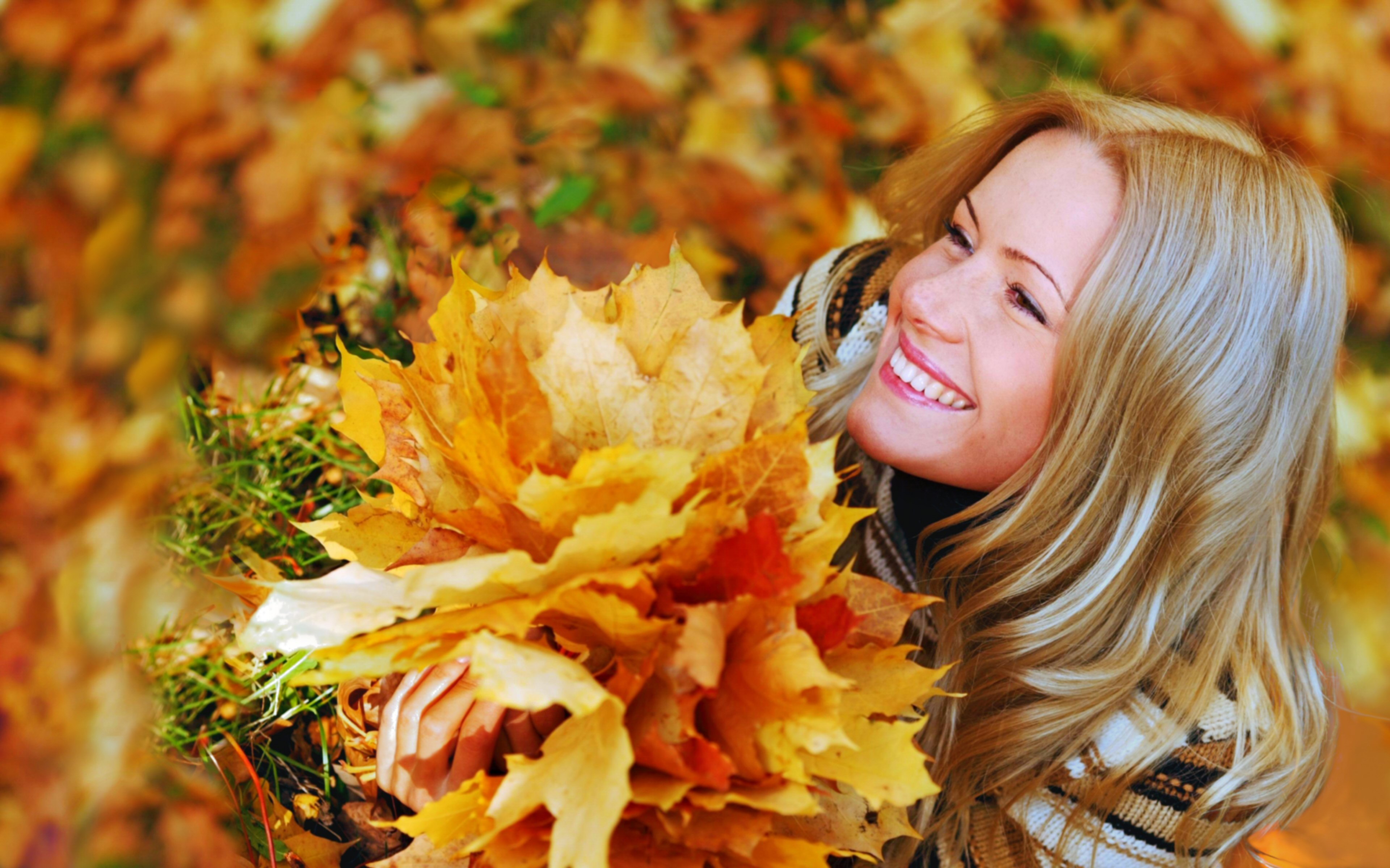 women, beautiful, blonde, bouquet, fall, leaf Image for desktop