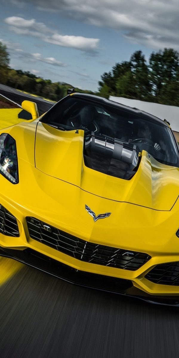 Chevrolet Corvette c7 zr1 Yellow