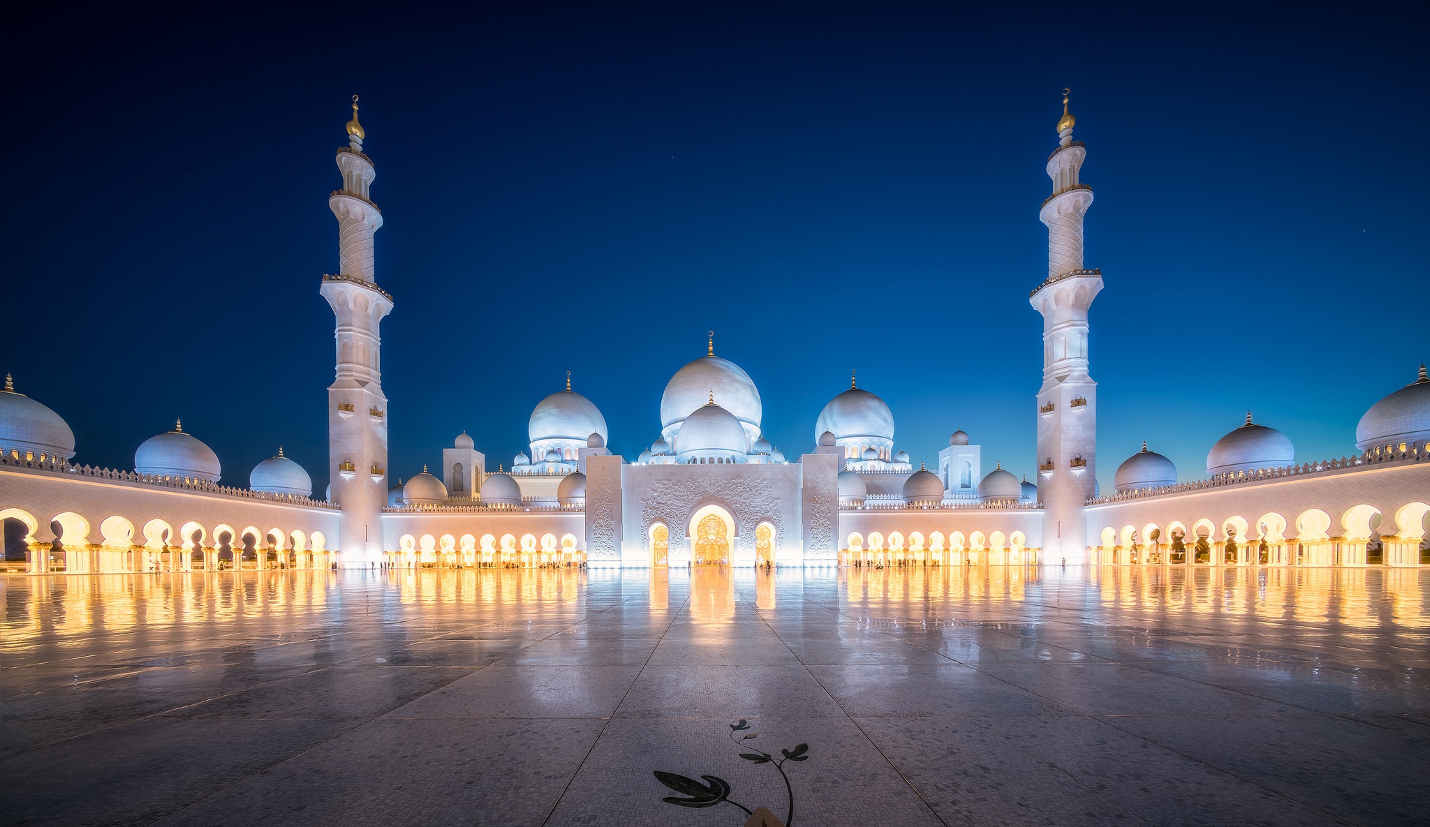 431056 скачать обои абу даби, мечеть, объединённые арабские эмираты, большая мечеть шейха зайда, религиозные, архитектура, здание, ночь, мечети - заставки и картинки бесплатно