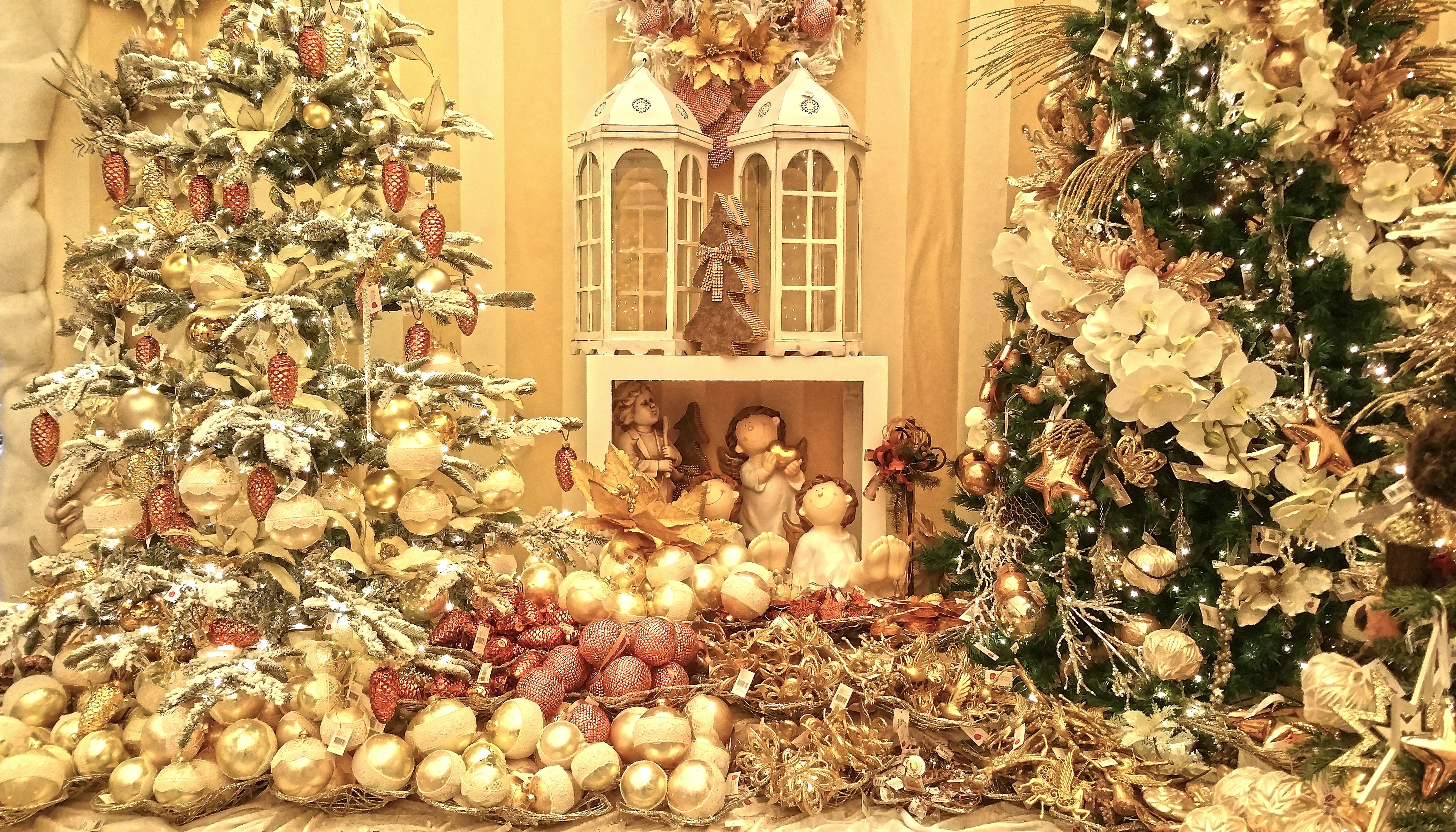 Подарки к рождеству 1997. Красивая Новогодняя елка. Рождественская елка. Елка с игрушками. Украшаем елку.