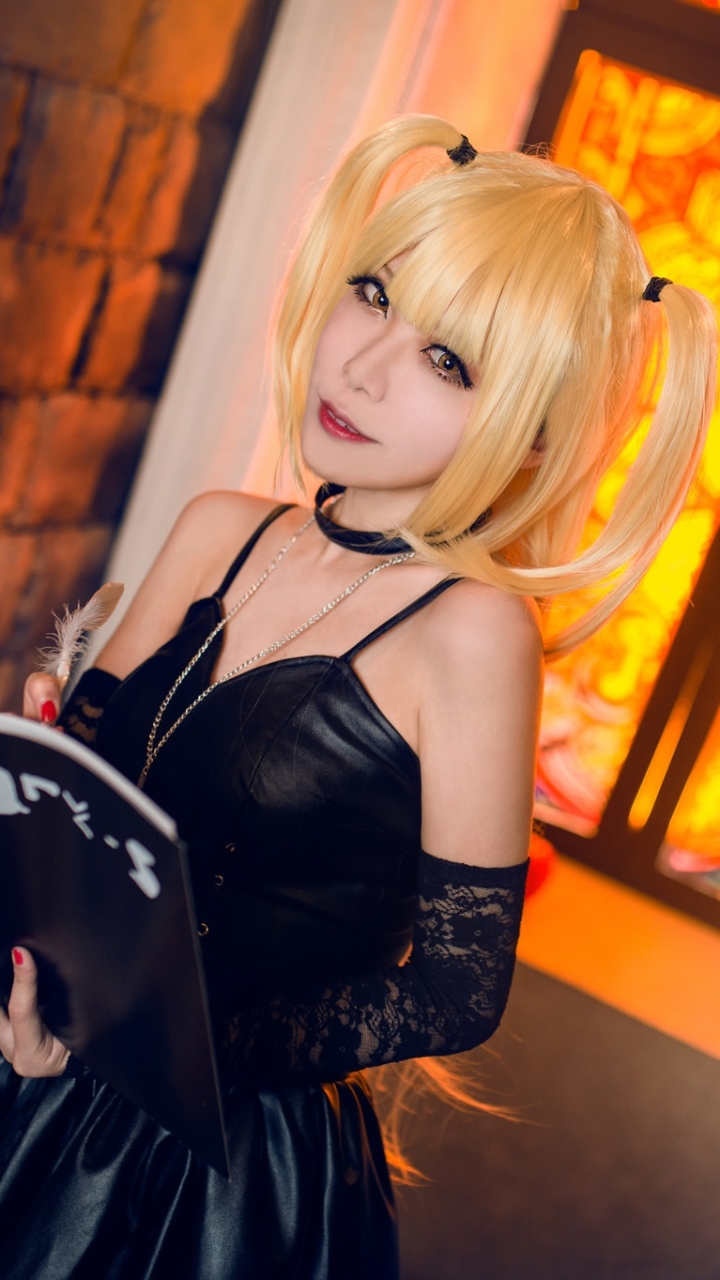 Cosplay blonde. Дешевый косплей. Самый дешевый косплей. Азиатские косплеерши. Интересный недорогой косплей.