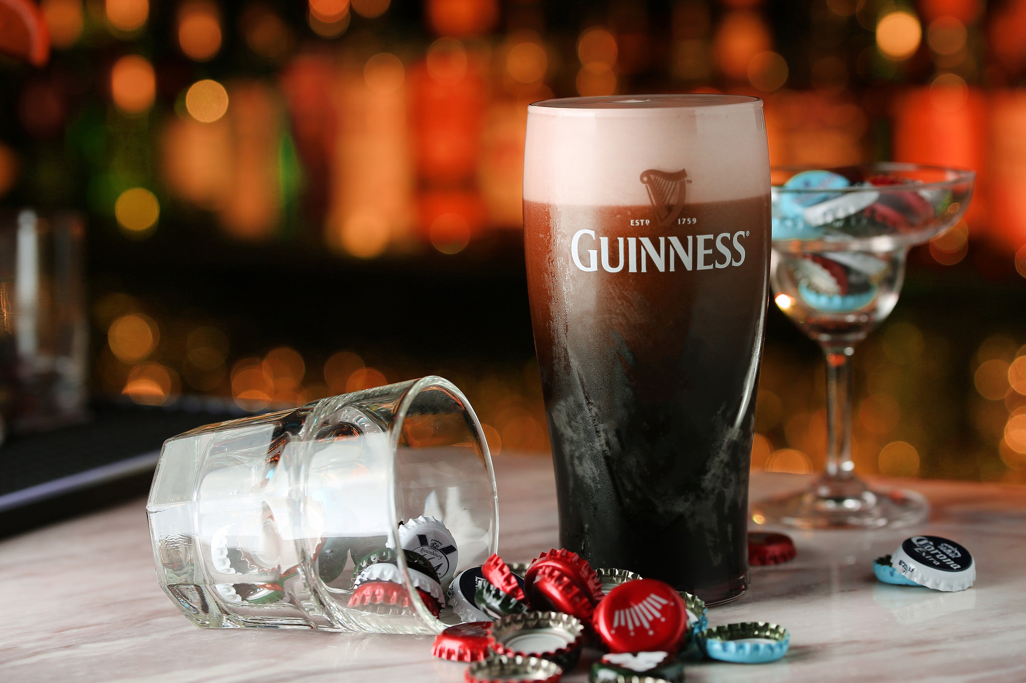 guinness, products, alcohol, bokeh, drink, glass lock screen backgrounds