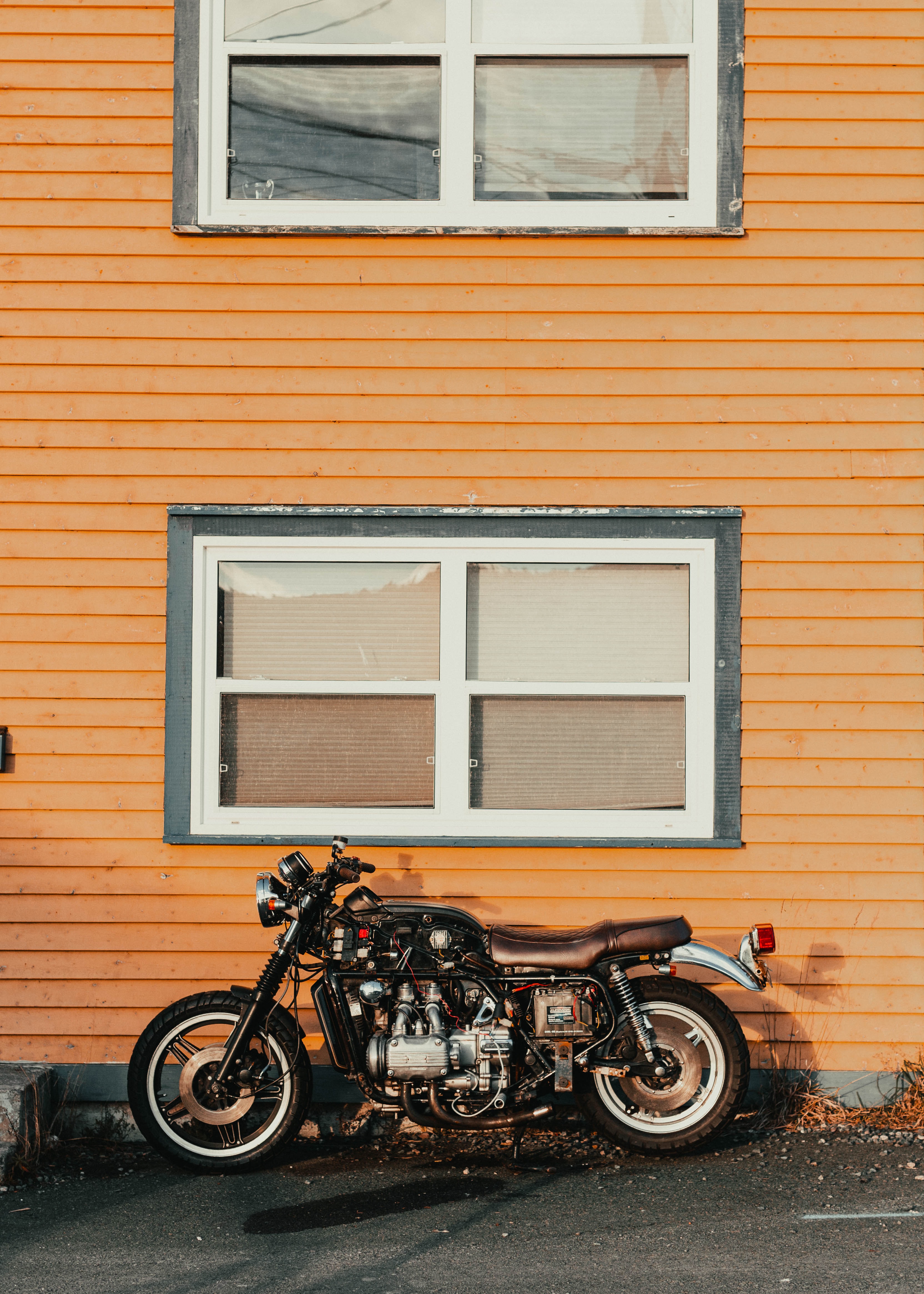 140428 descargar fondo de pantalla motocicletas, negro, el negro, vista lateral, perfil, motocicleta, bicicleta: protectores de pantalla e imágenes gratis