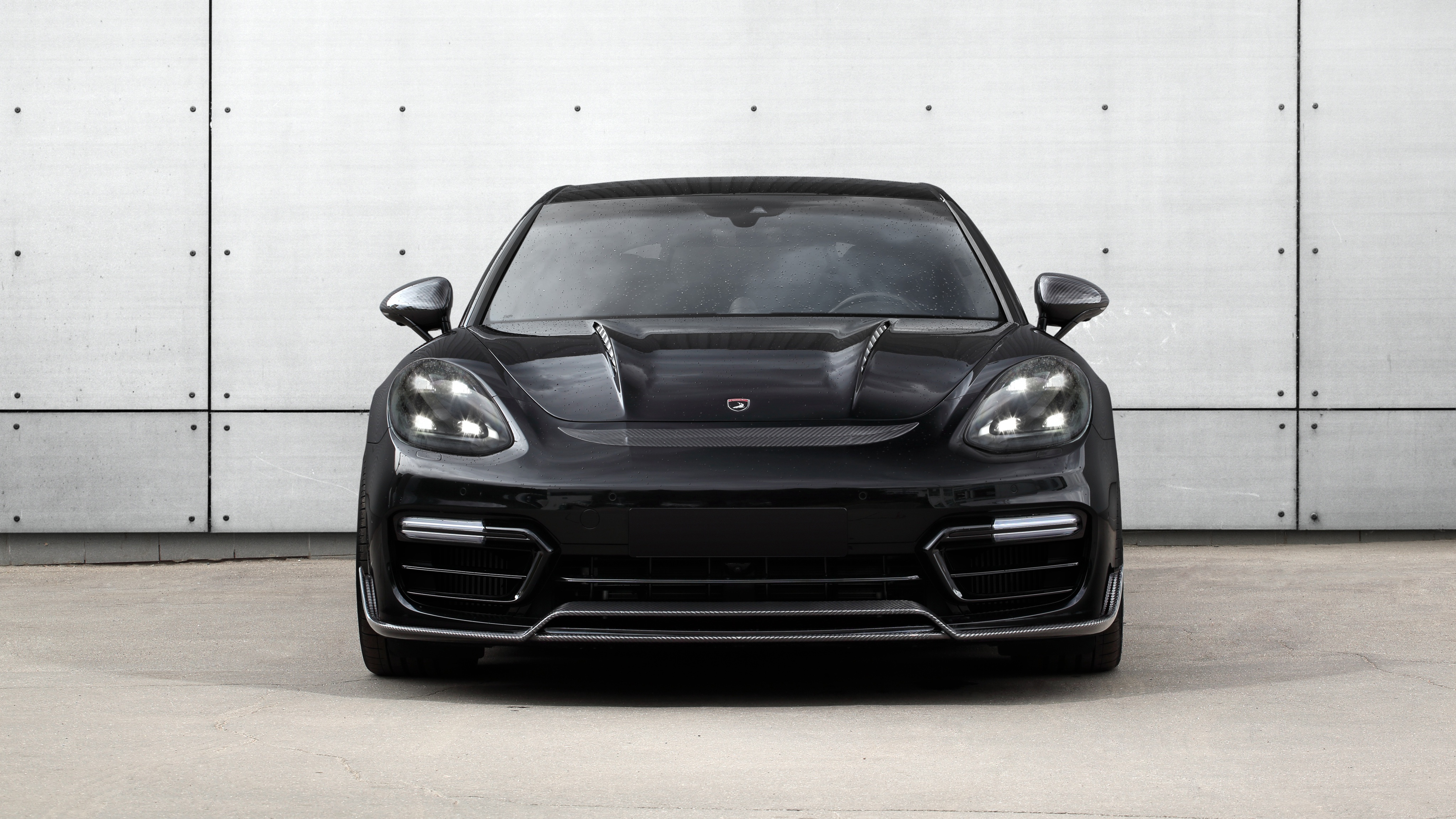 Porsche Panamera Black