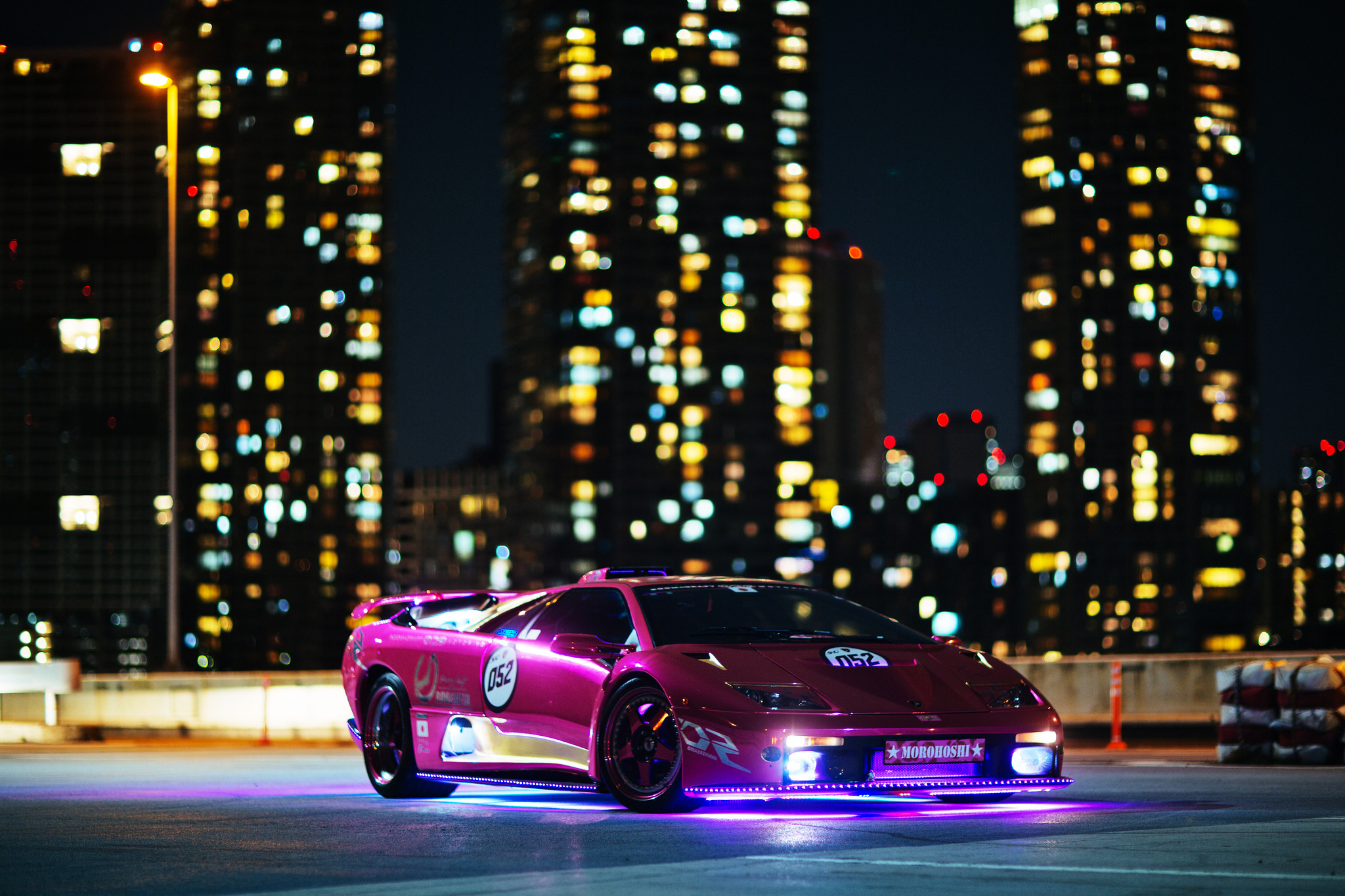 Ночь тачки. Lamborghini Diablo. Lamborghini Diablo stance неон. Lamborghini Diablo SV Morohoshi San. Purple Lamborghini Neon.