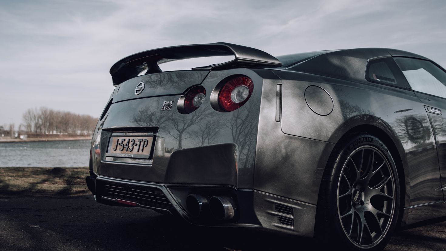 Задние фары Nissan GTR r35